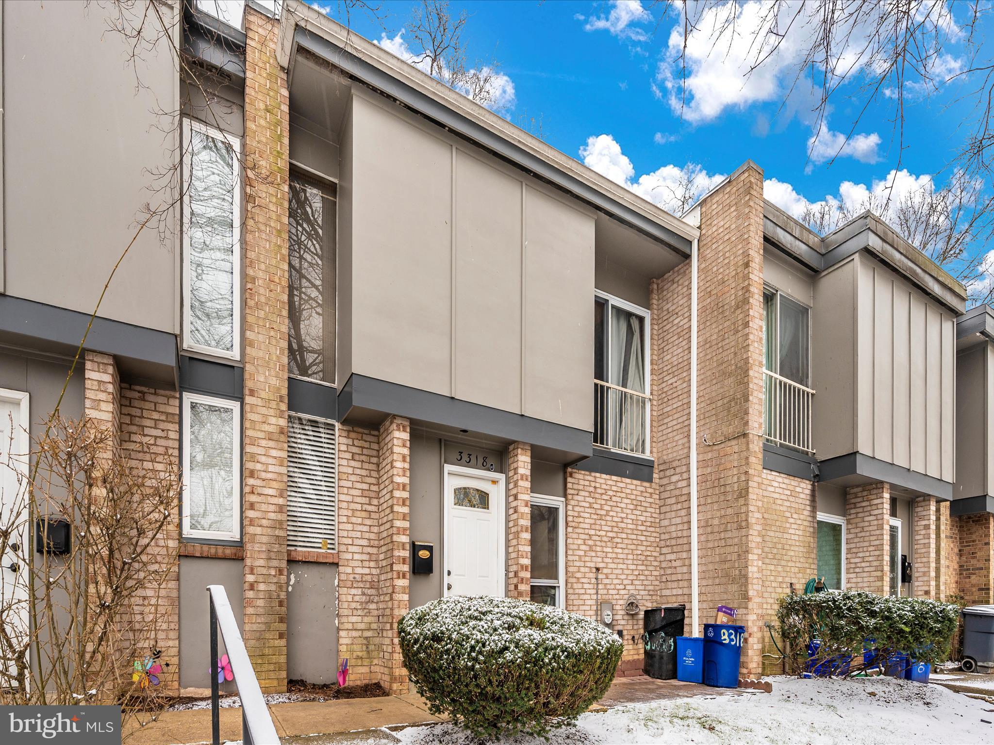 MONTCLAIR MANOR - Residential