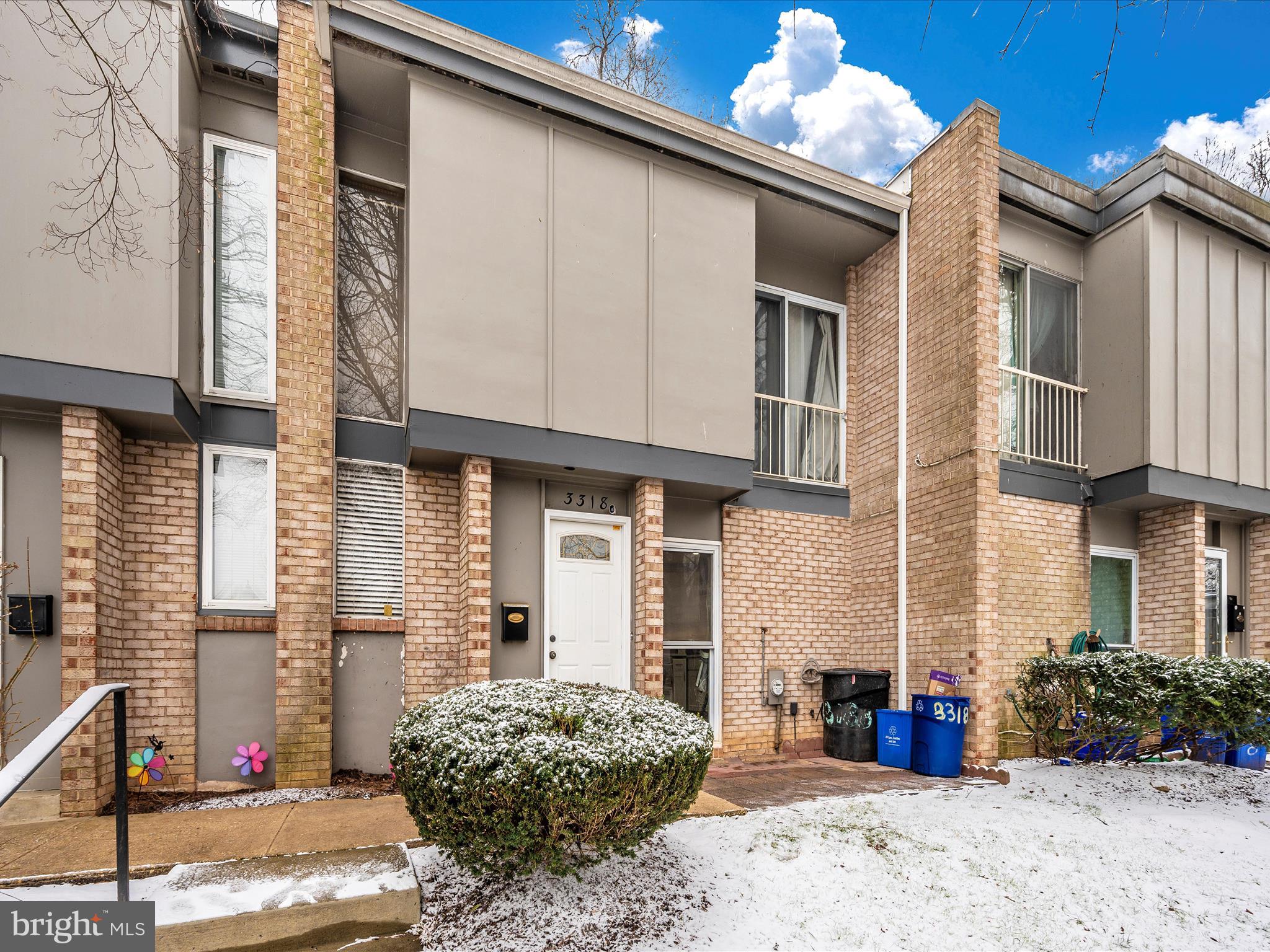 MONTCLAIR MANOR - Residential