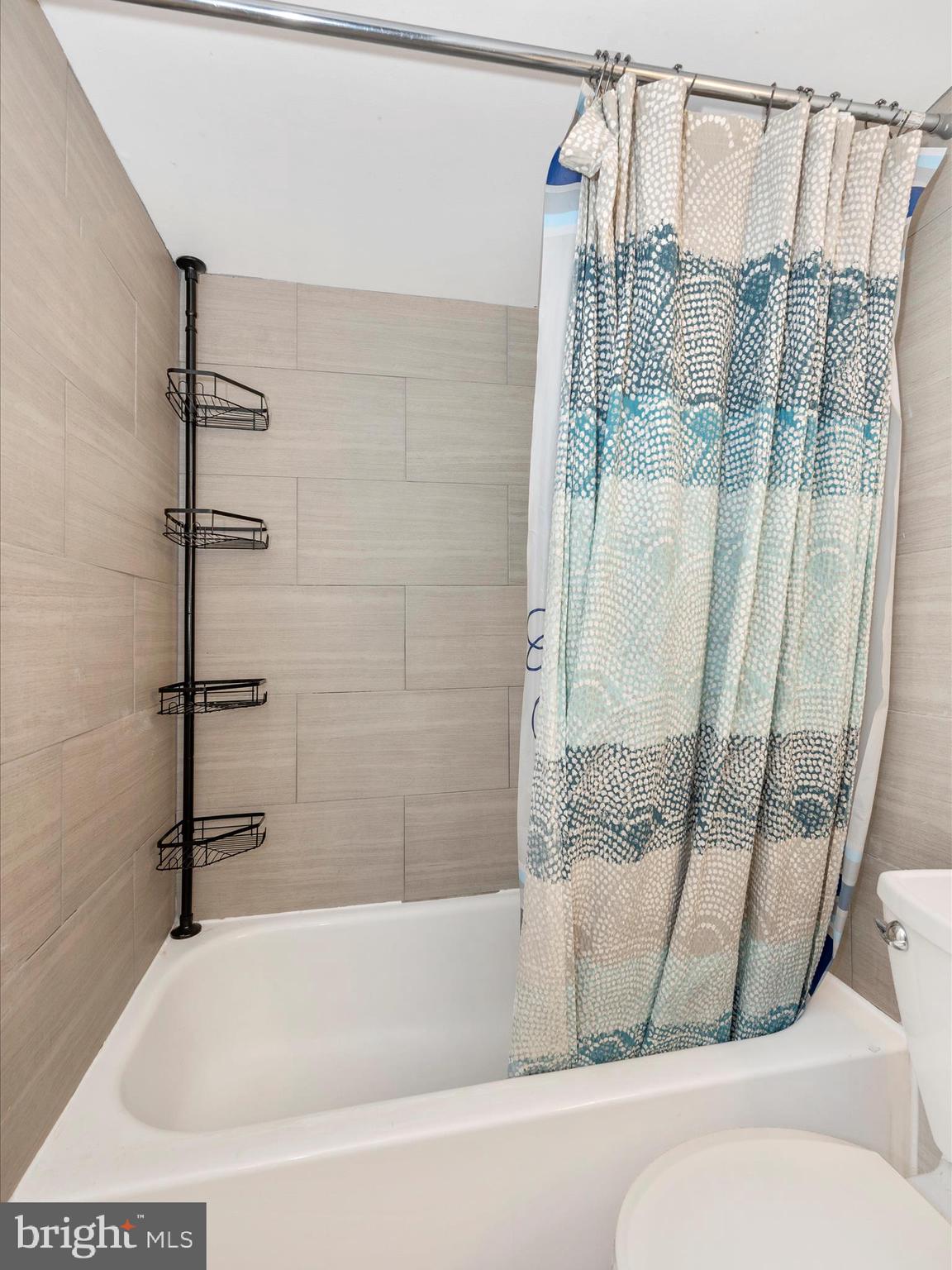 MONTCLAIR MANOR - Residential