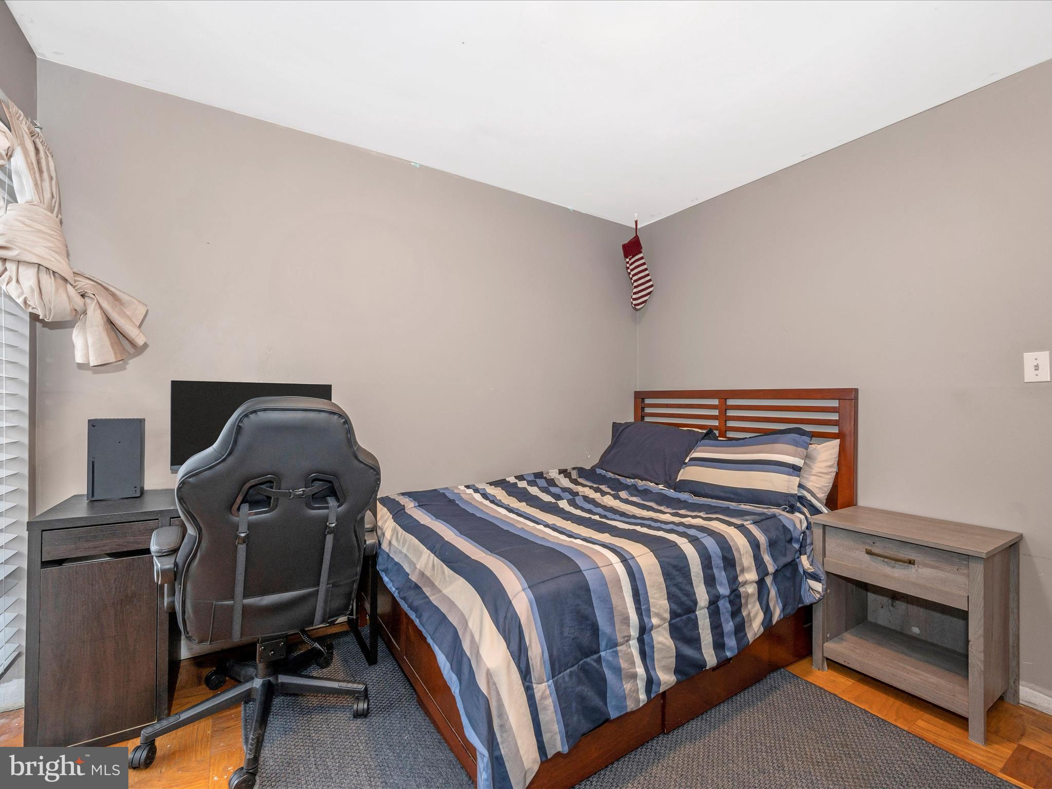 MONTCLAIR MANOR - Residential