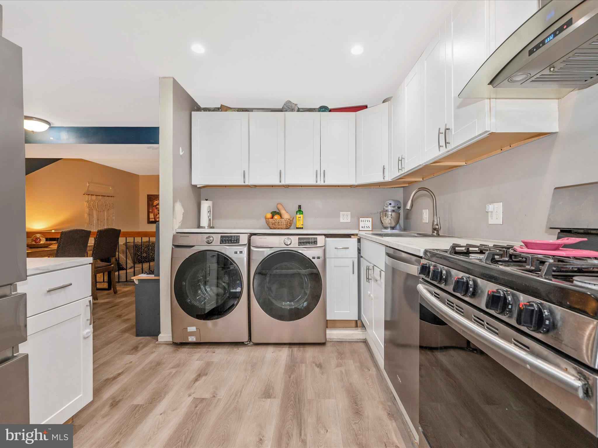 MONTCLAIR MANOR - Residential