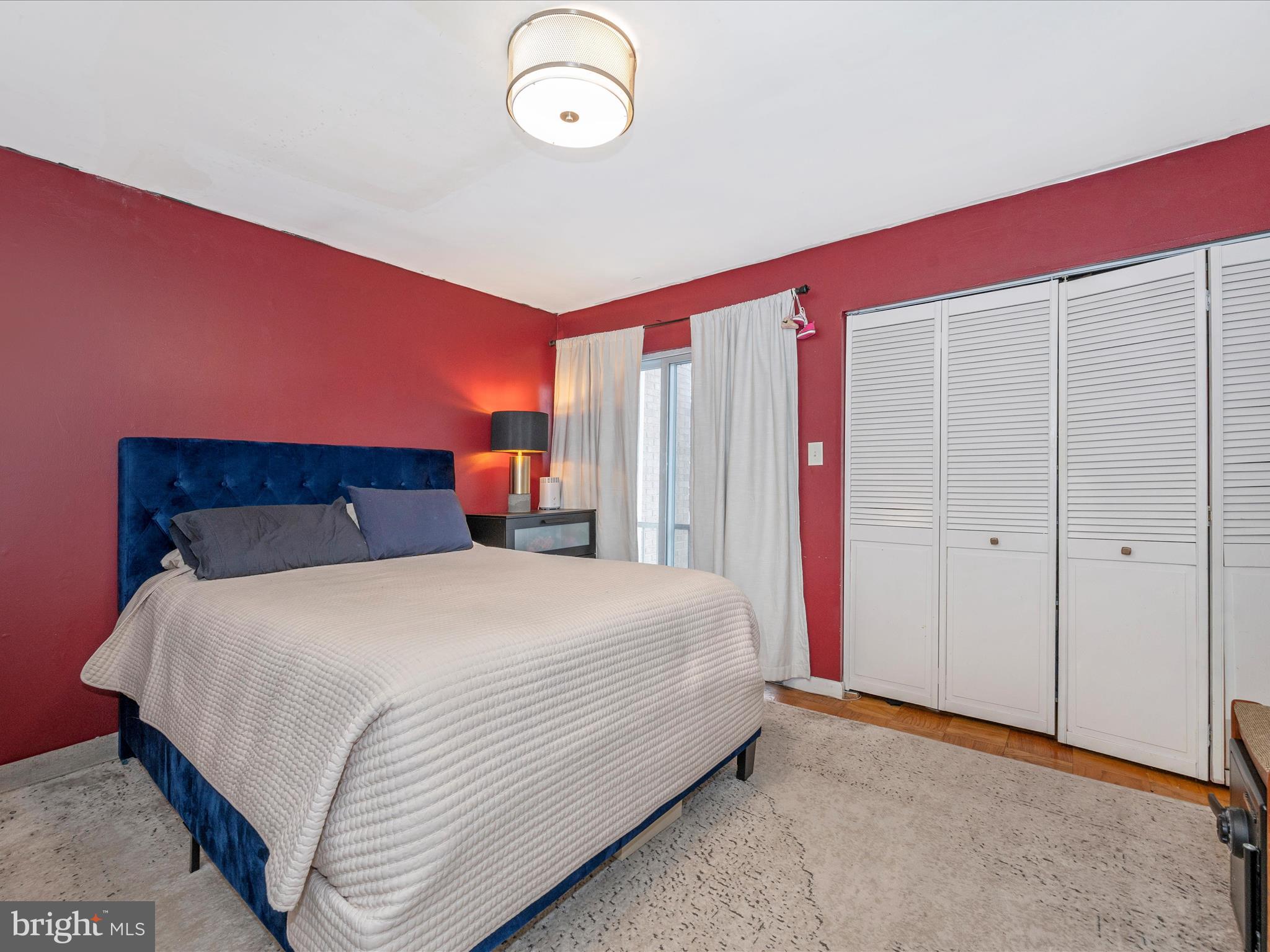 MONTCLAIR MANOR - Residential