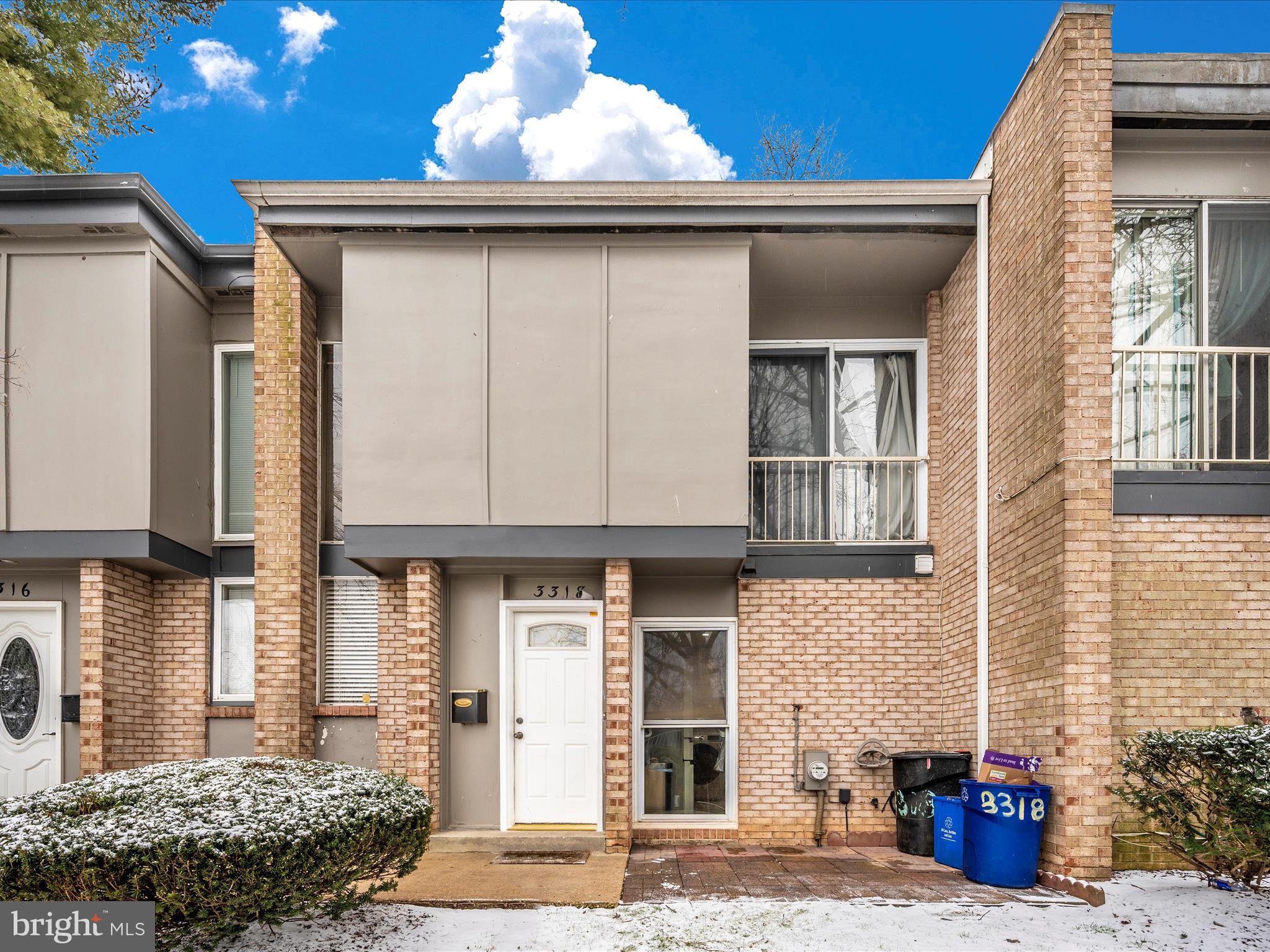 MONTCLAIR MANOR - Residential