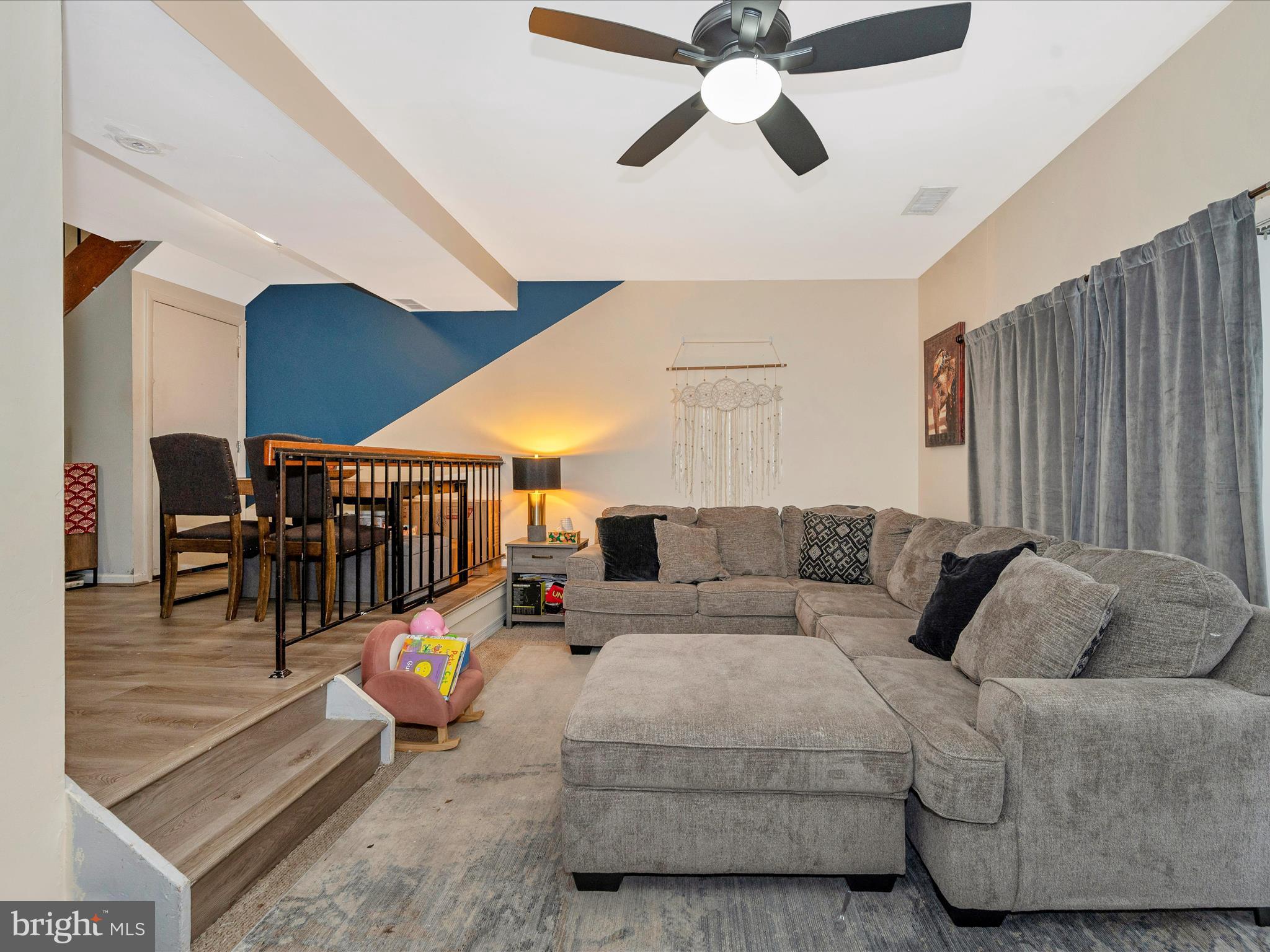 MONTCLAIR MANOR - Residential