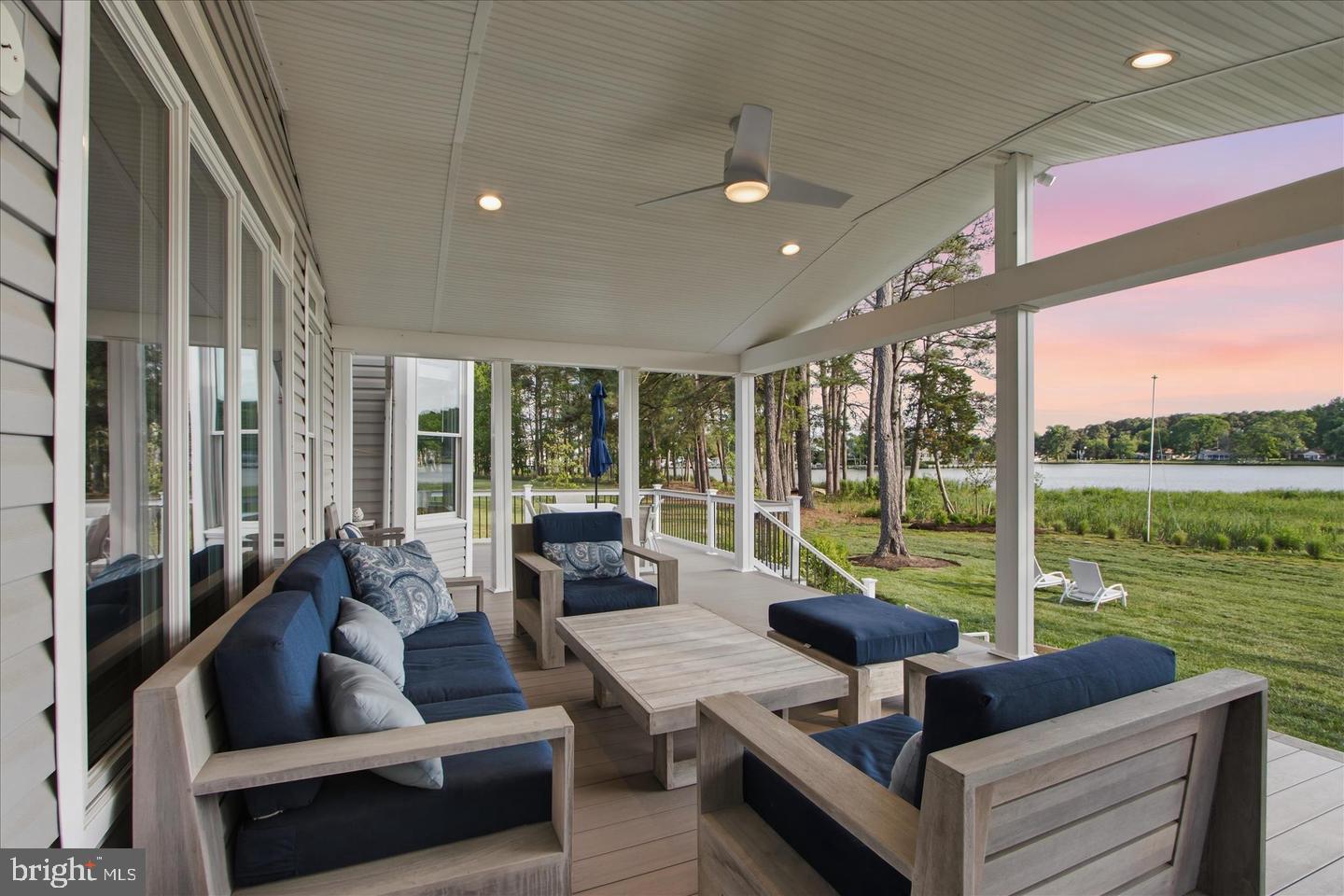 109 STARBOARD COURT