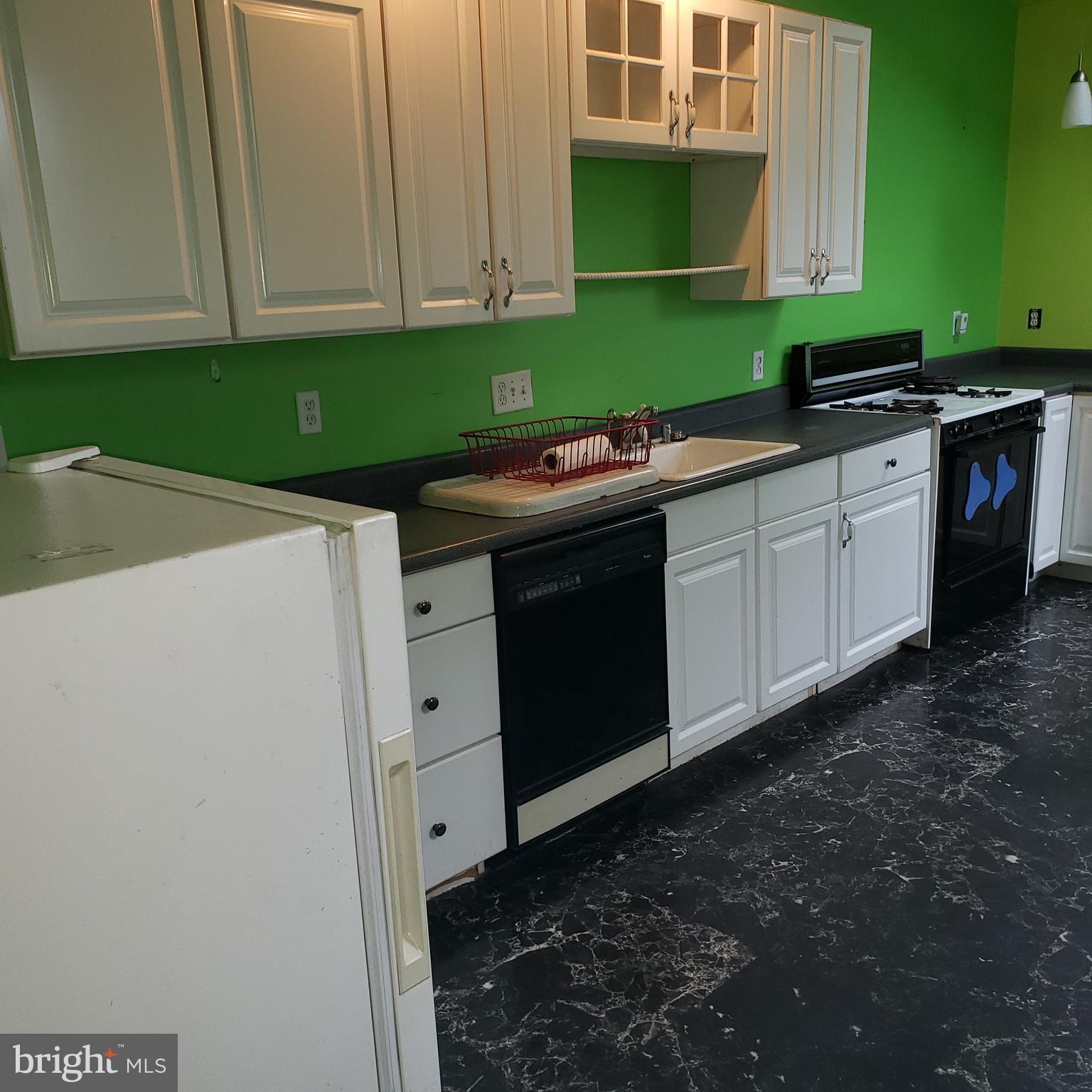 BEVERLY HILLS - Residential Income