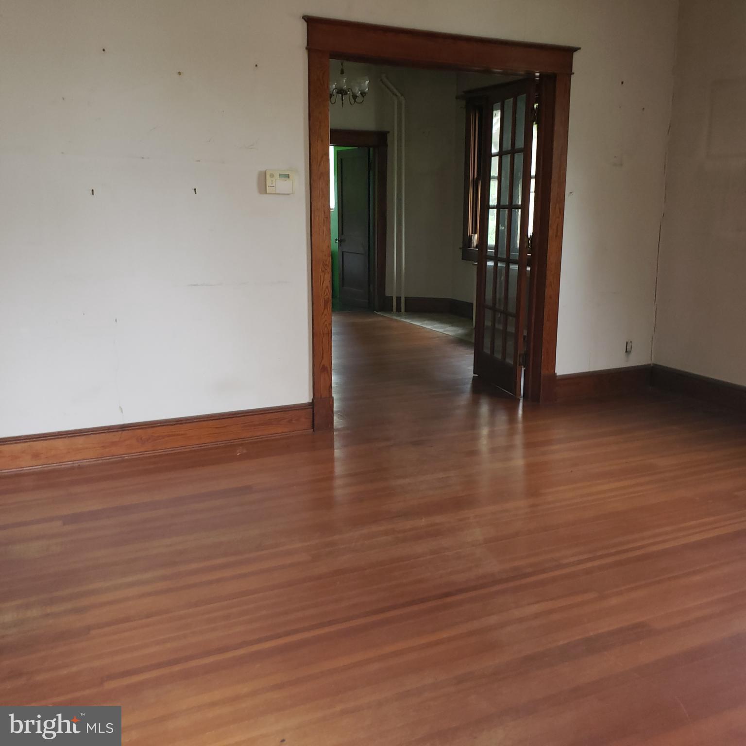 BEVERLY HILLS - Residential Income