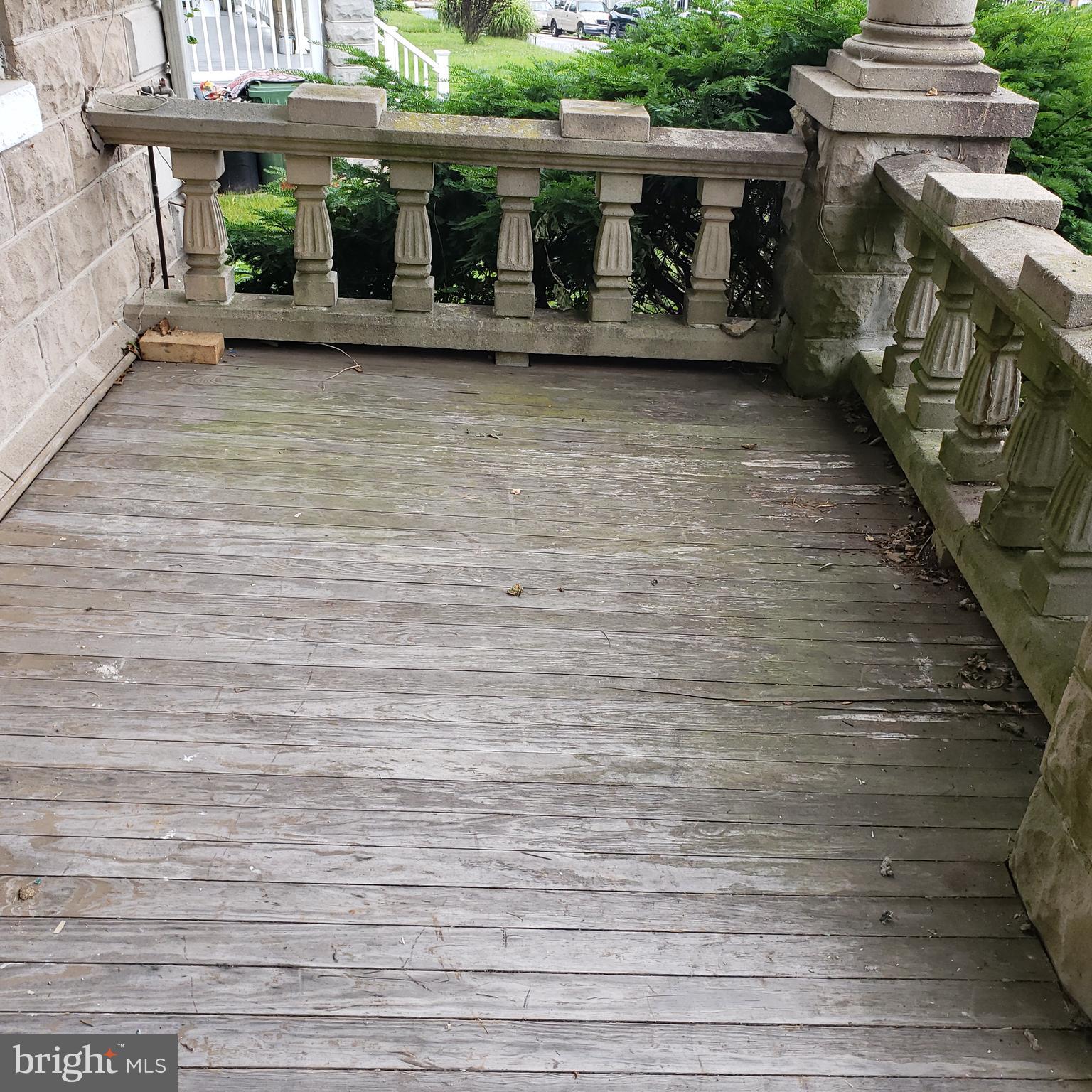 BEVERLY HILLS - Residential Income