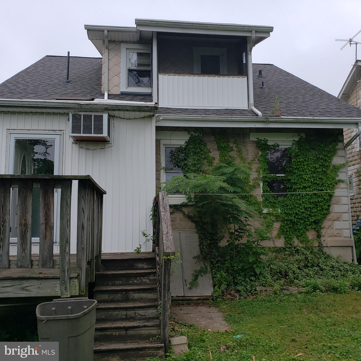 BEVERLY HILLS - Residential Income