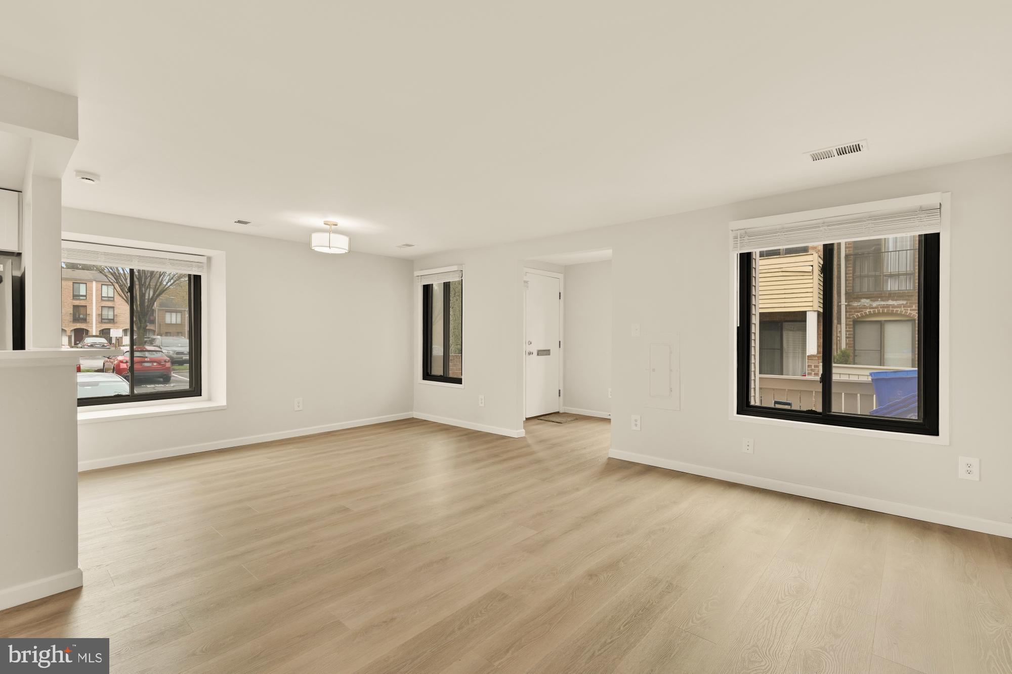 THOMAS CHOICE WEST - Residential