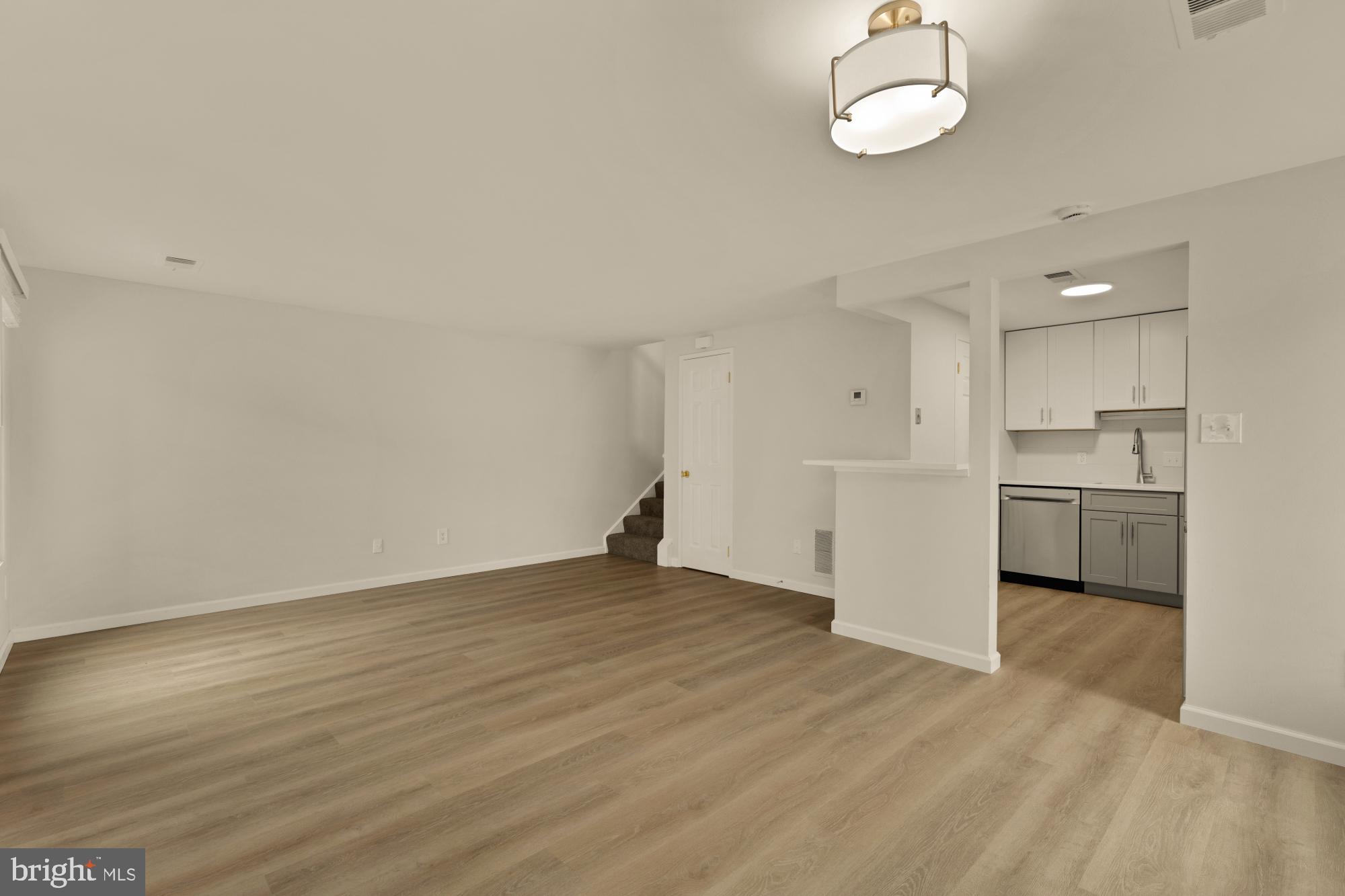 THOMAS CHOICE WEST - Residential