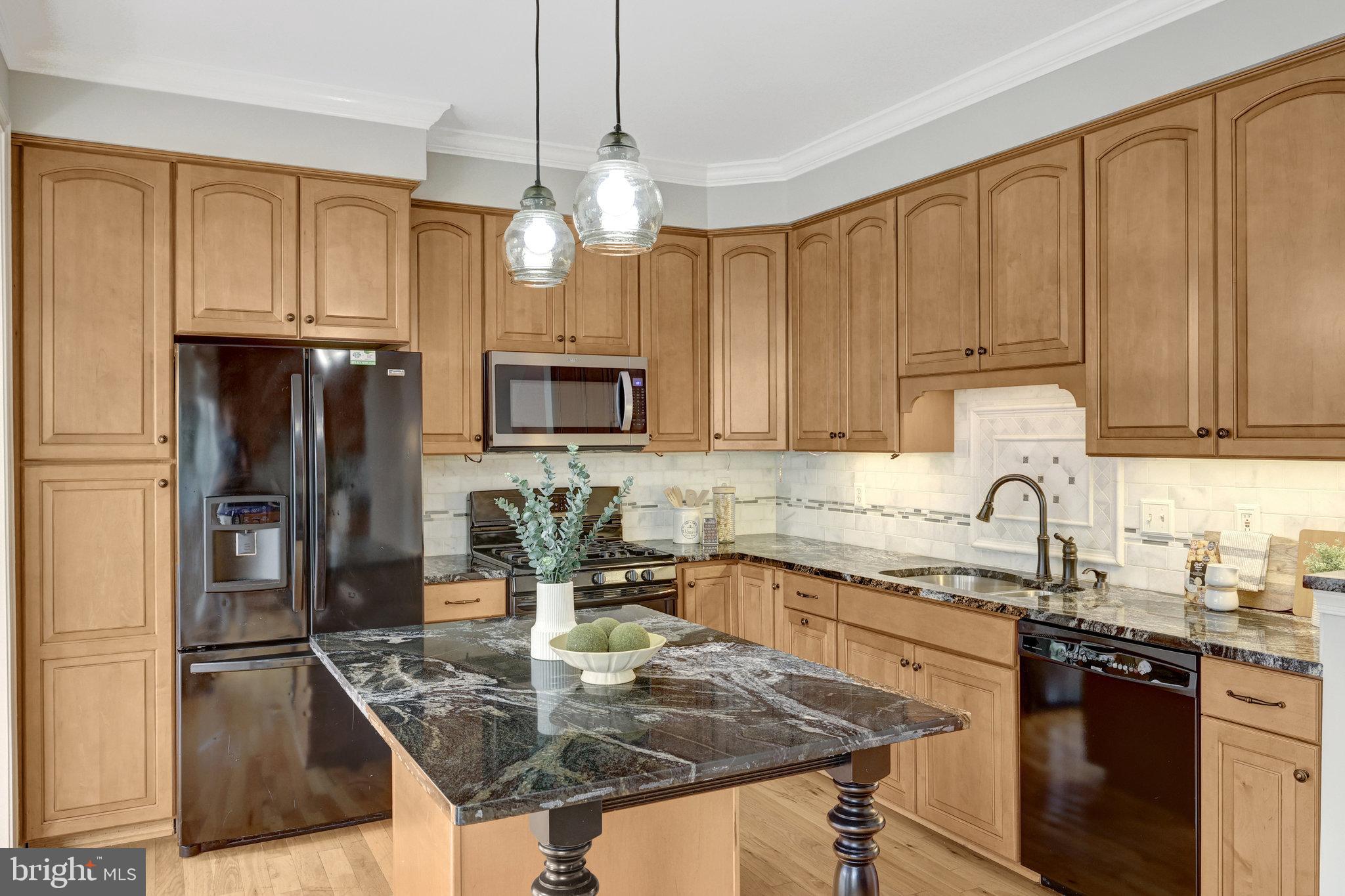 ASHBURN FARM - Residential