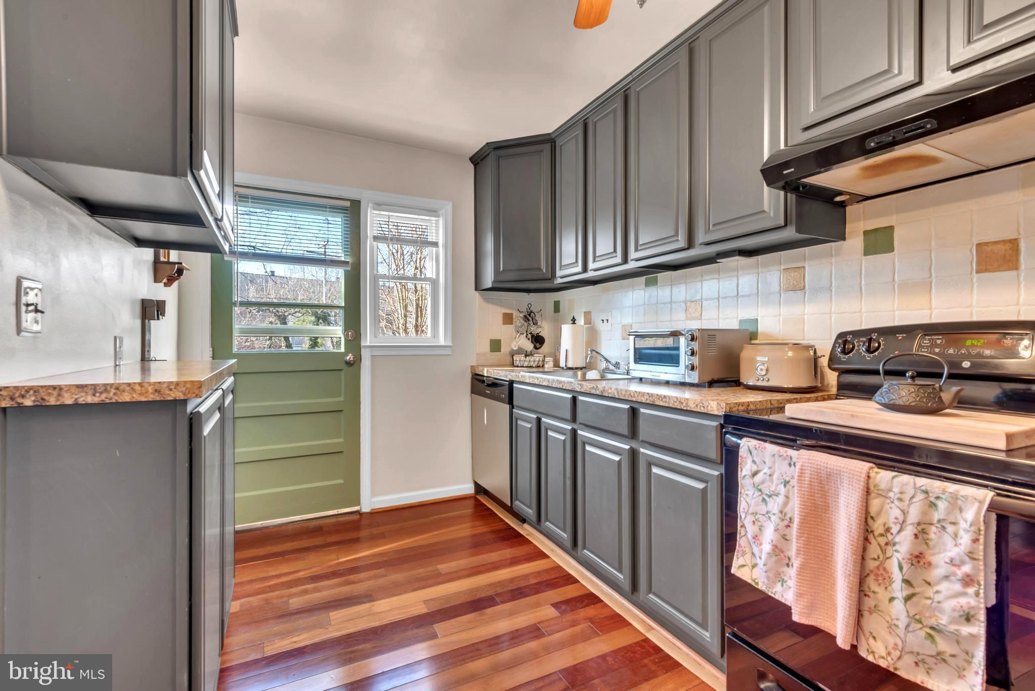 OAKLEIGH - Residential