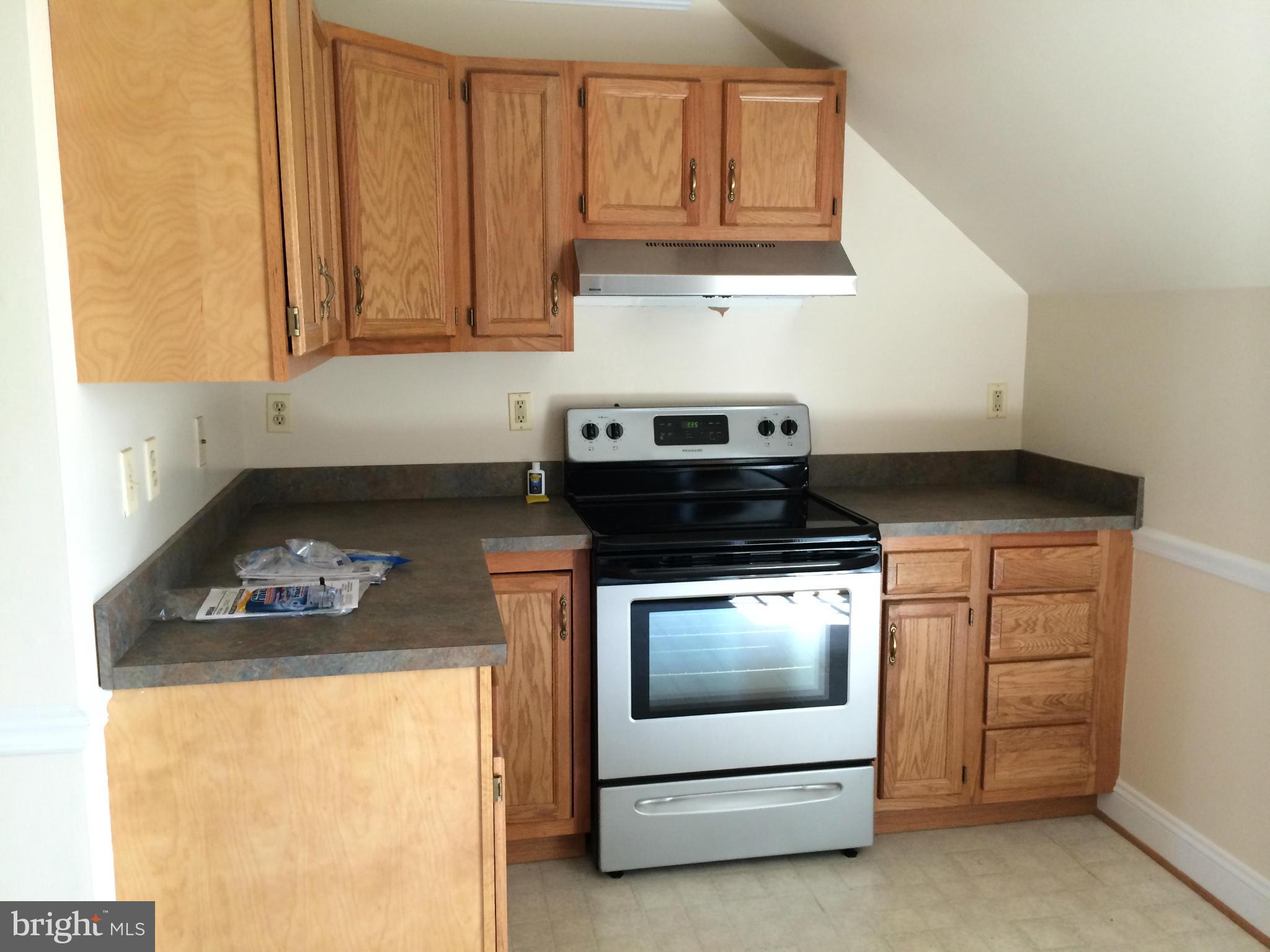 CENTENNIAL SQUARE - Residential Lease