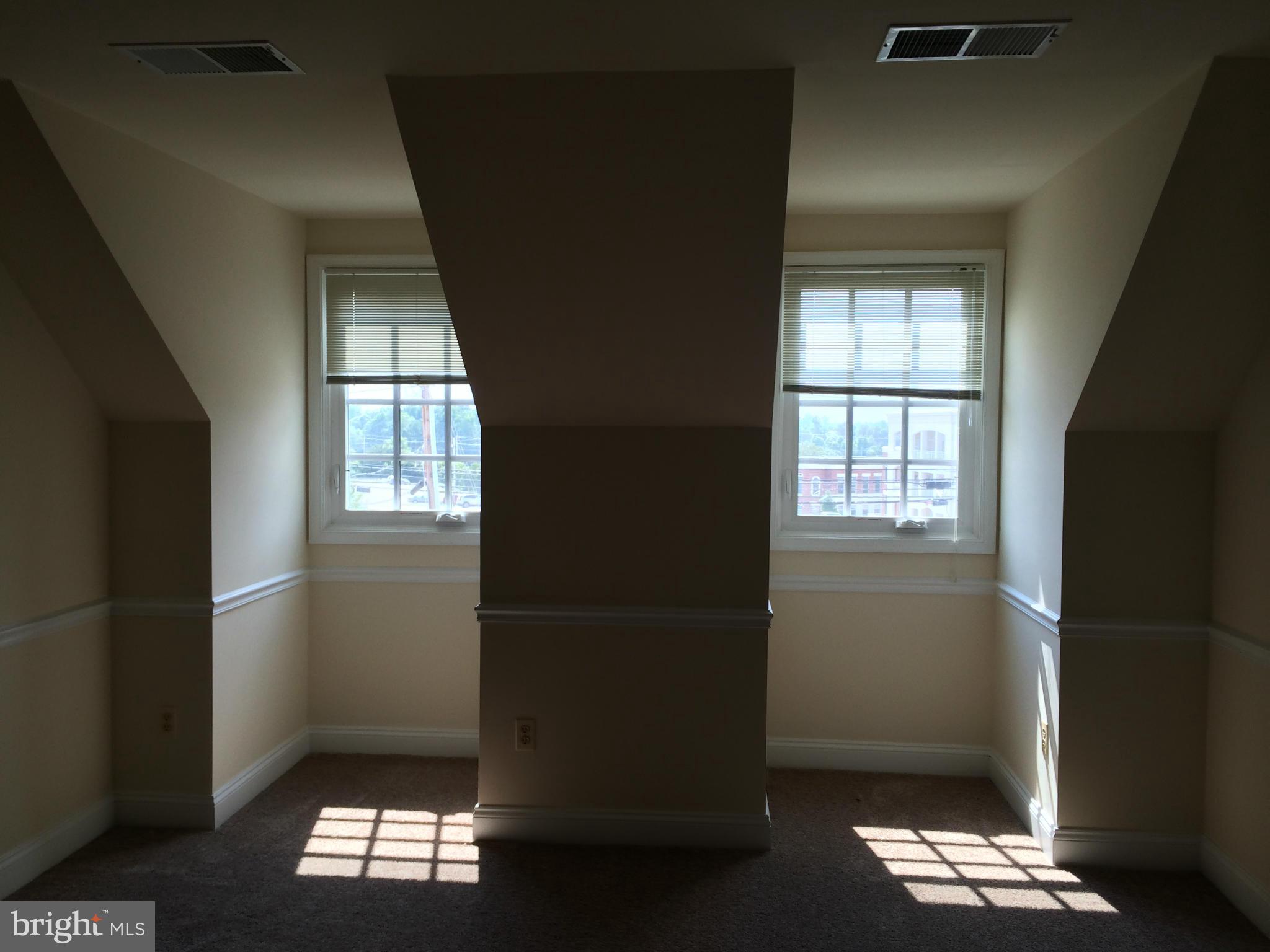 CENTENNIAL SQUARE - Residential Lease