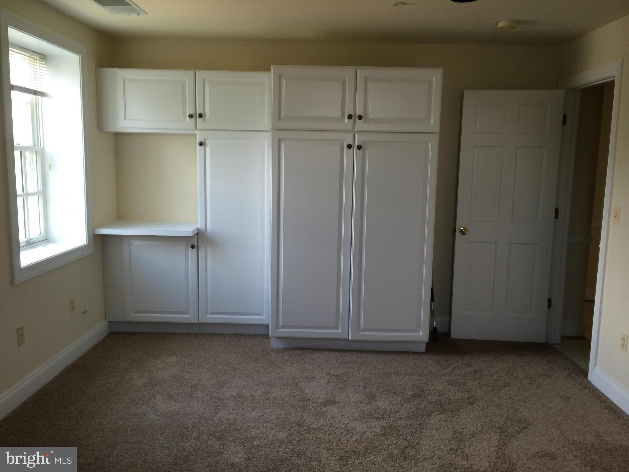 CENTENNIAL SQUARE - Residential Lease