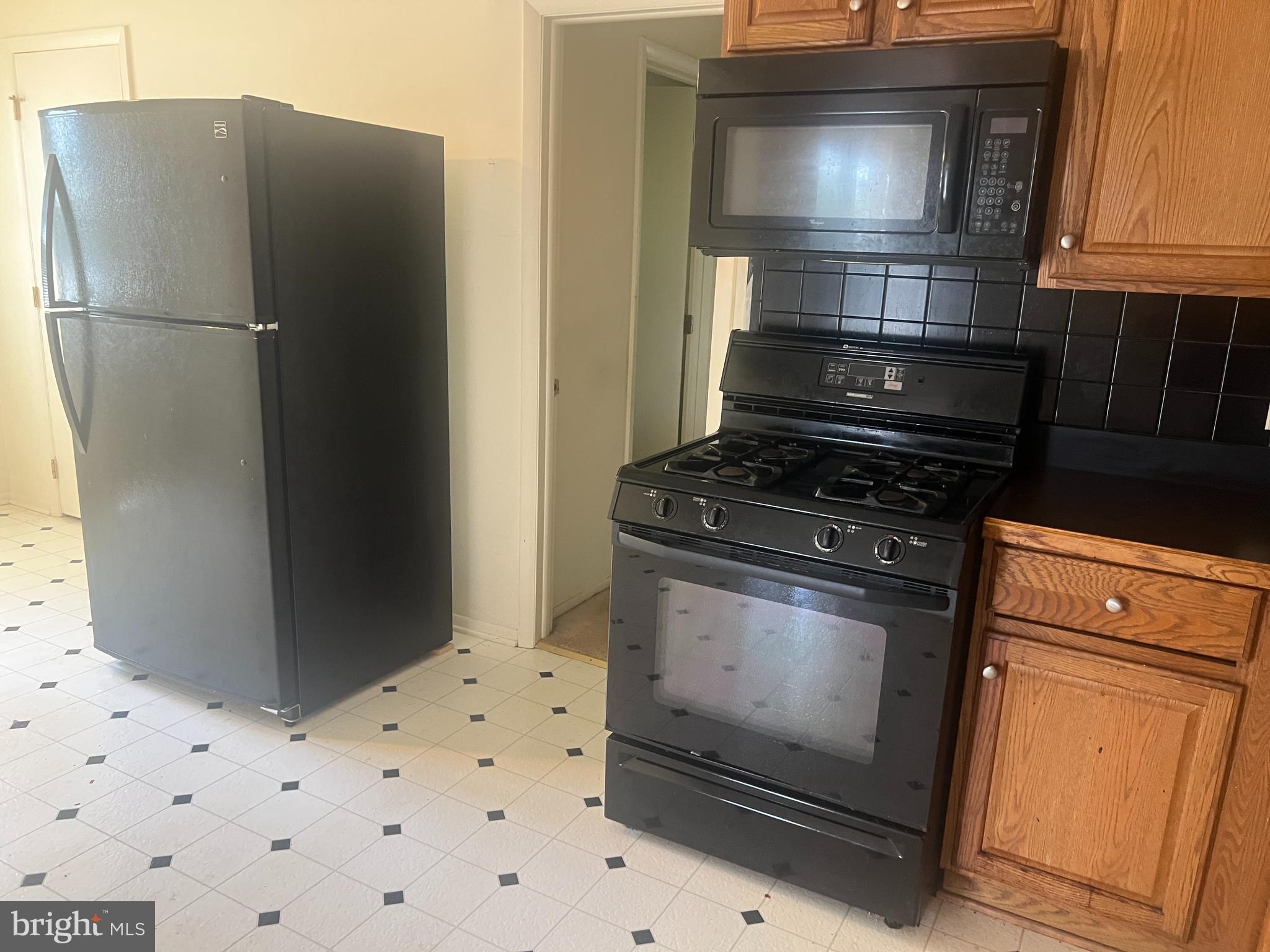 POINT OF ROCKS ESTATES - Residential