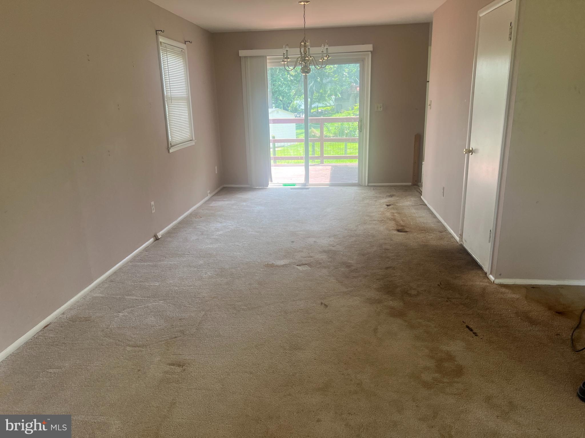 POINT OF ROCKS ESTATES - Residential