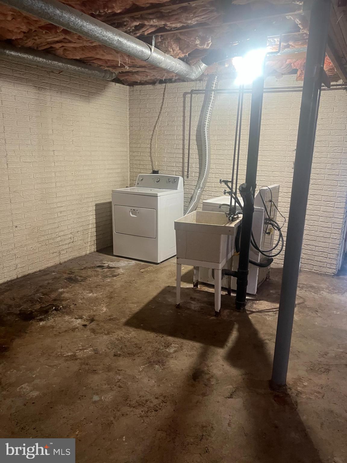 POINT OF ROCKS ESTATES - Residential