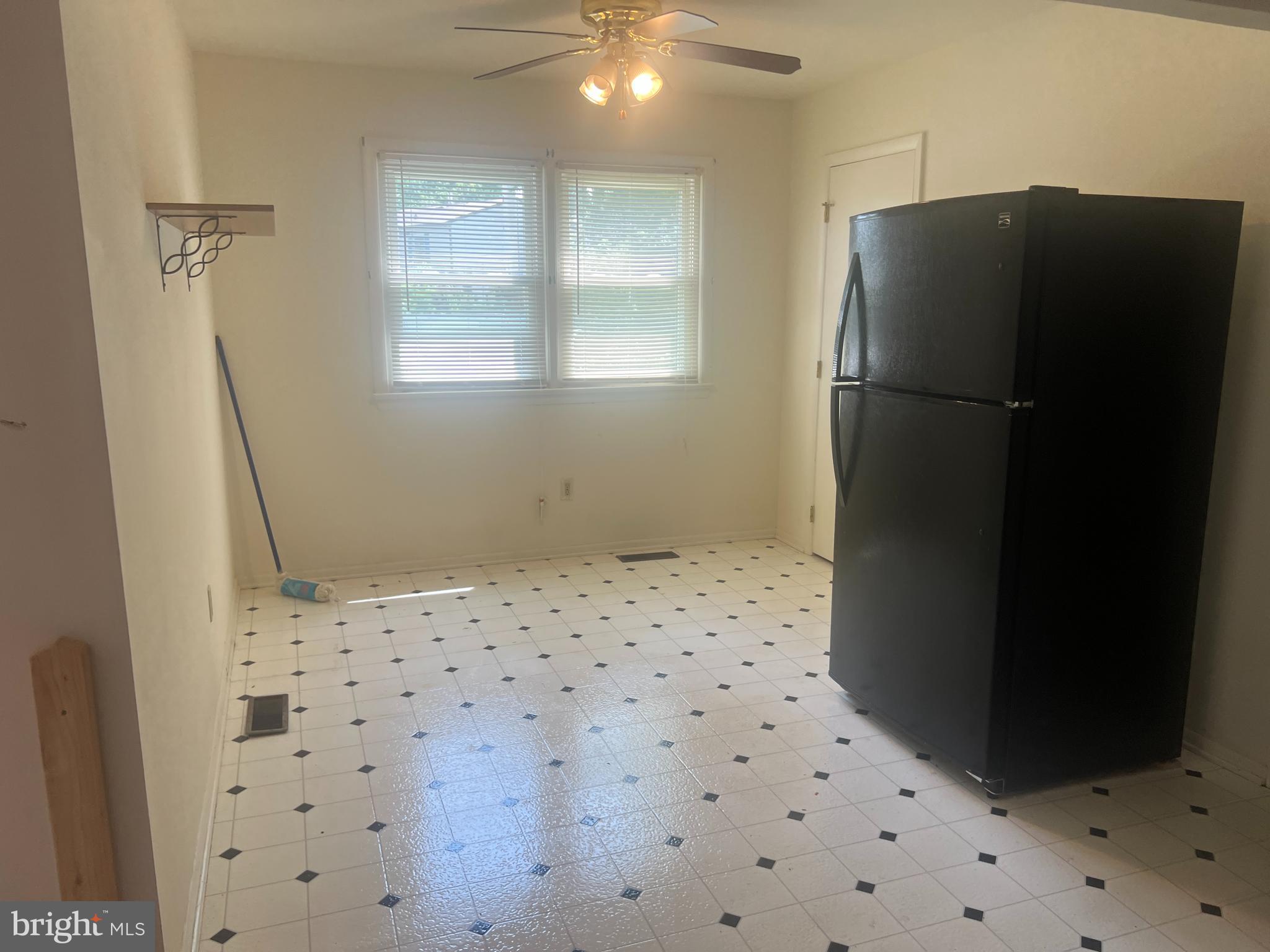 POINT OF ROCKS ESTATES - Residential