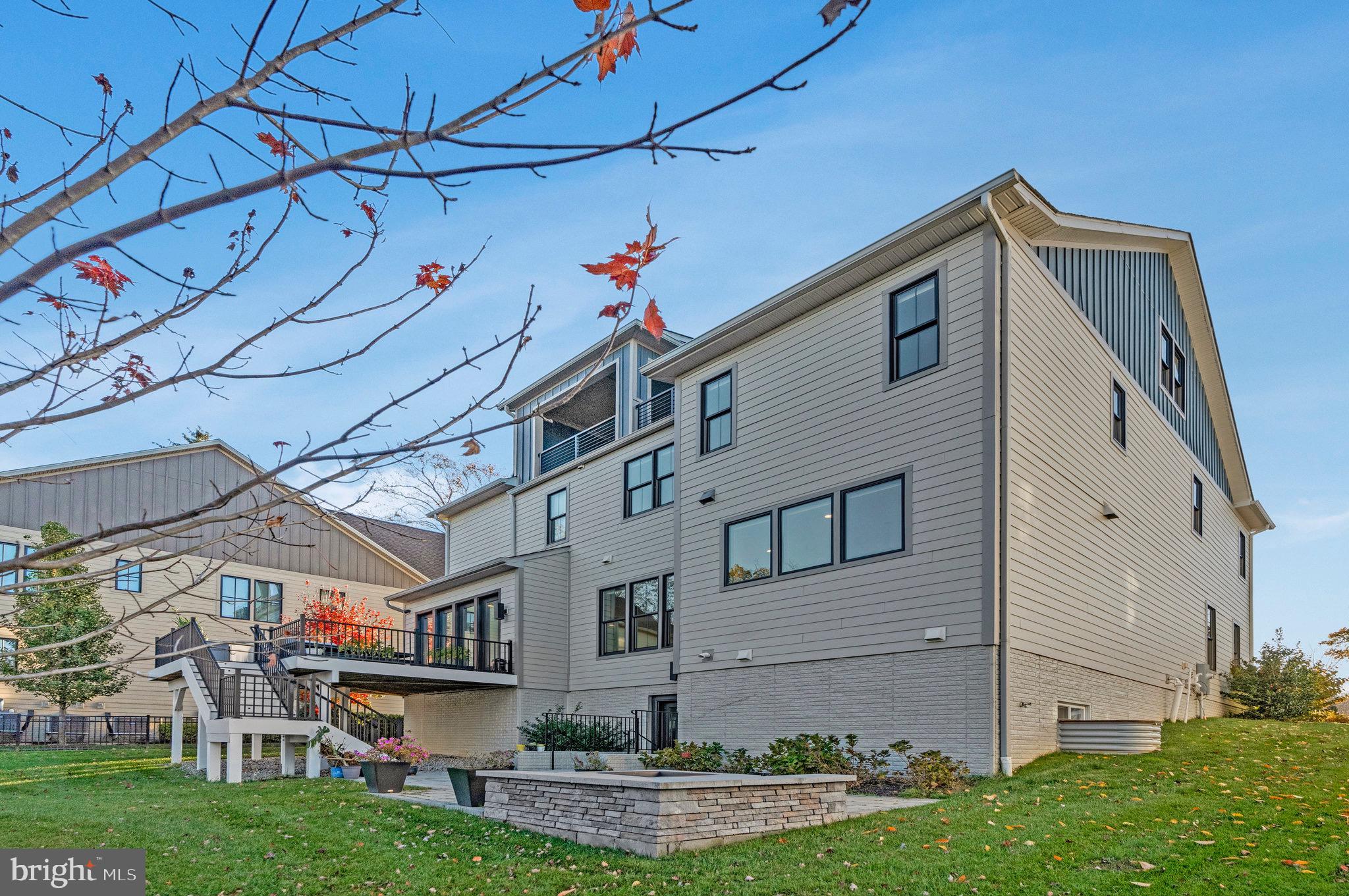 RETREAT AT MCLEAN AND MEHR FARM - Residential