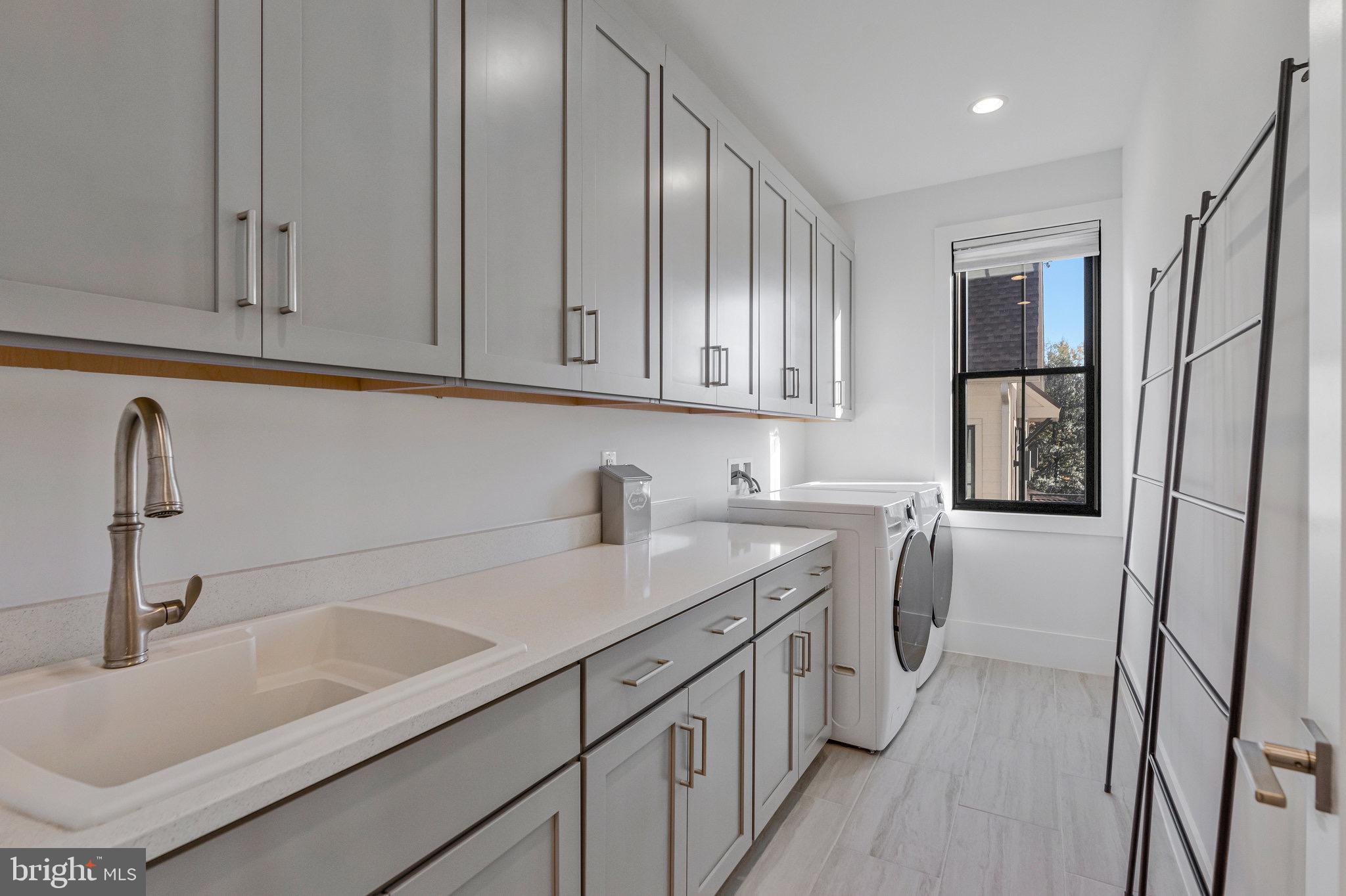 RETREAT AT MCLEAN AND MEHR FARM - Residential