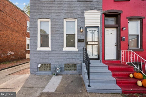 Townhouse For Rent - 718 Spruce Street<br/> Camden County, CAMDEN, NJ 08103
