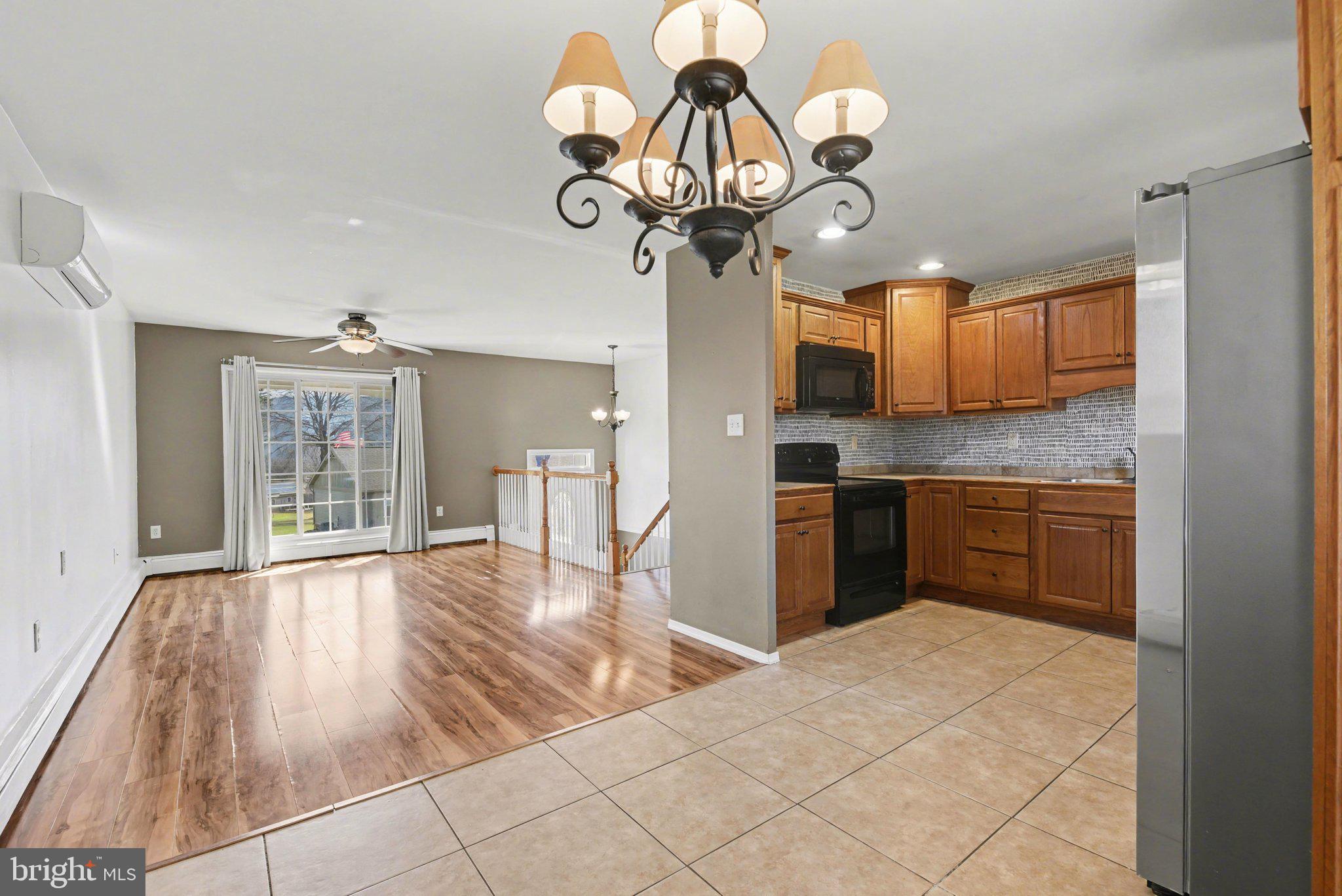 SUNSHINE HILLS - Residential