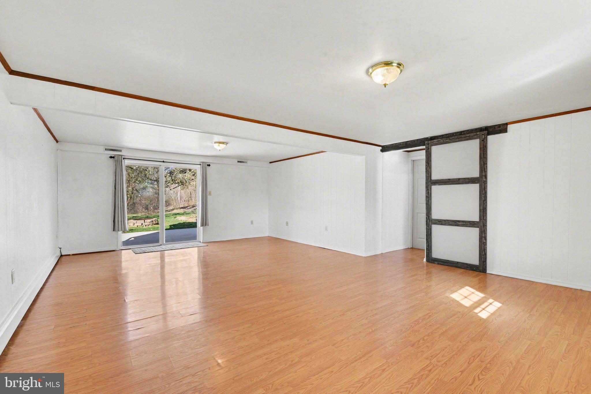 SUNSHINE HILLS - Residential