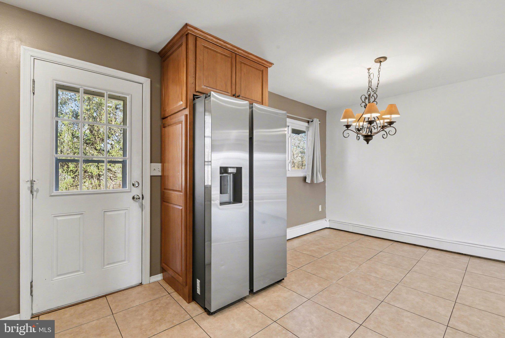 SUNSHINE HILLS - Residential