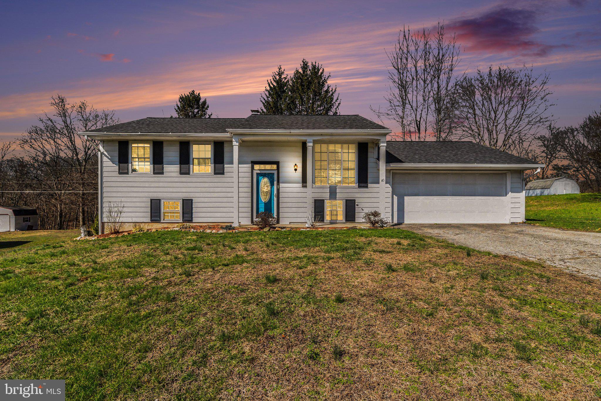 SUNSHINE HILLS - Residential