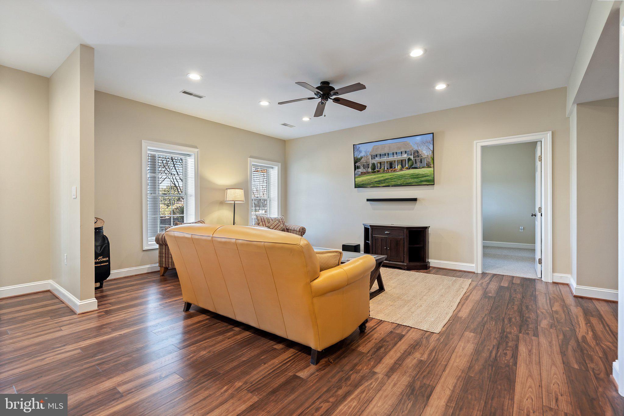 CLAIRMONT MANOR - Residential