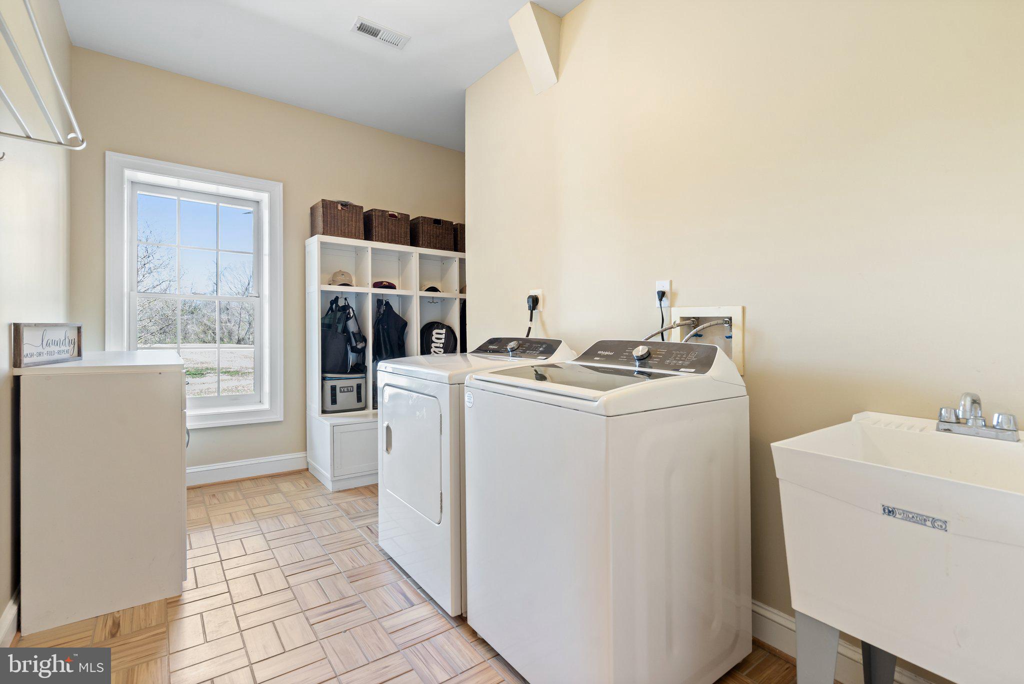 CLAIRMONT MANOR - Residential