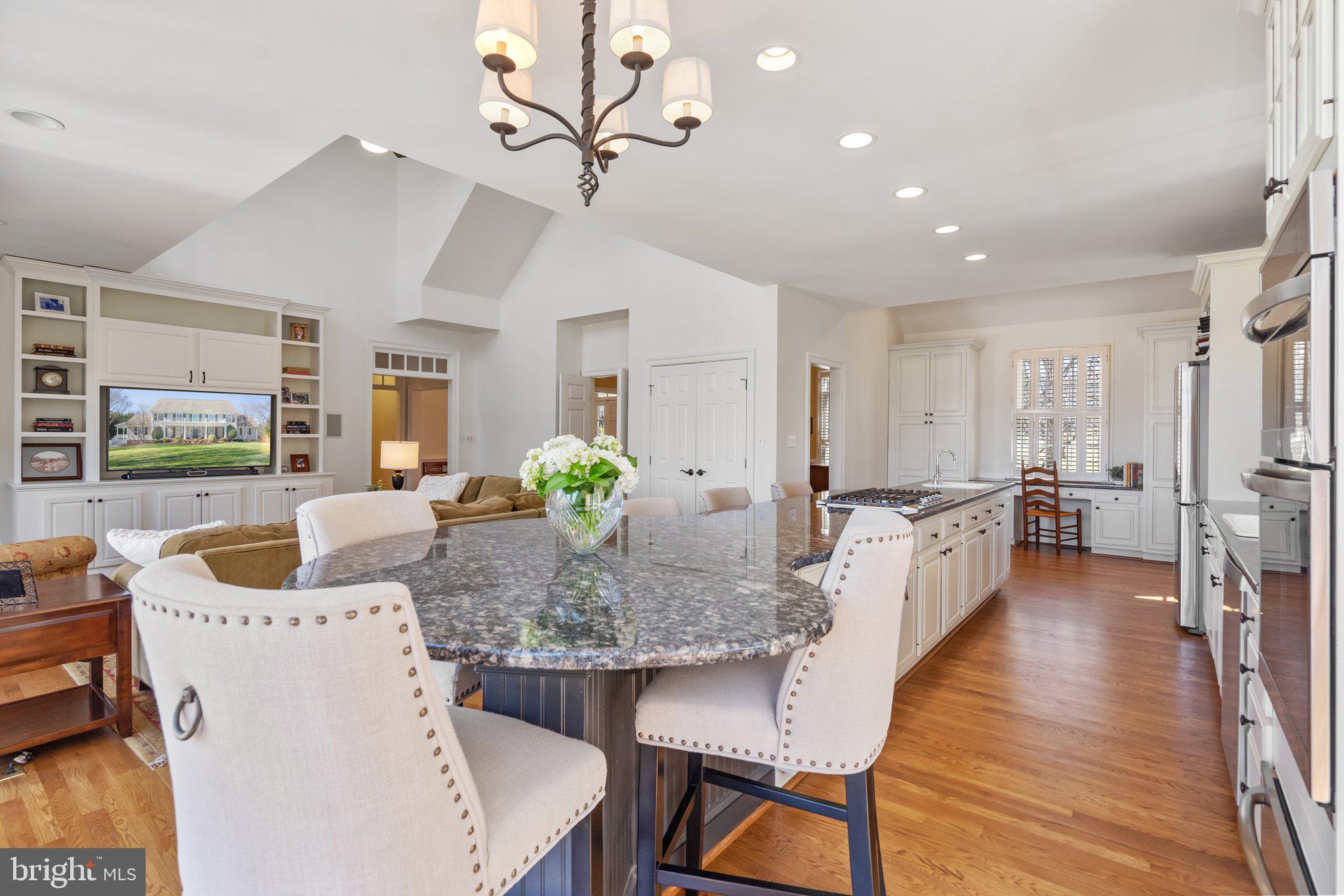 CLAIRMONT MANOR - Residential