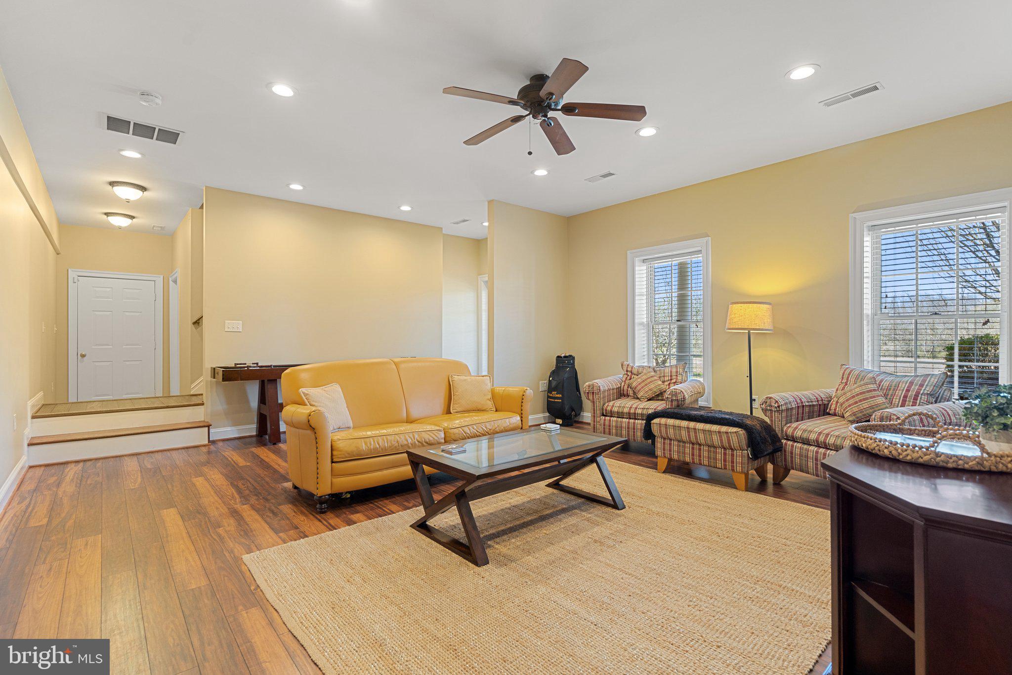 CLAIRMONT MANOR - Residential