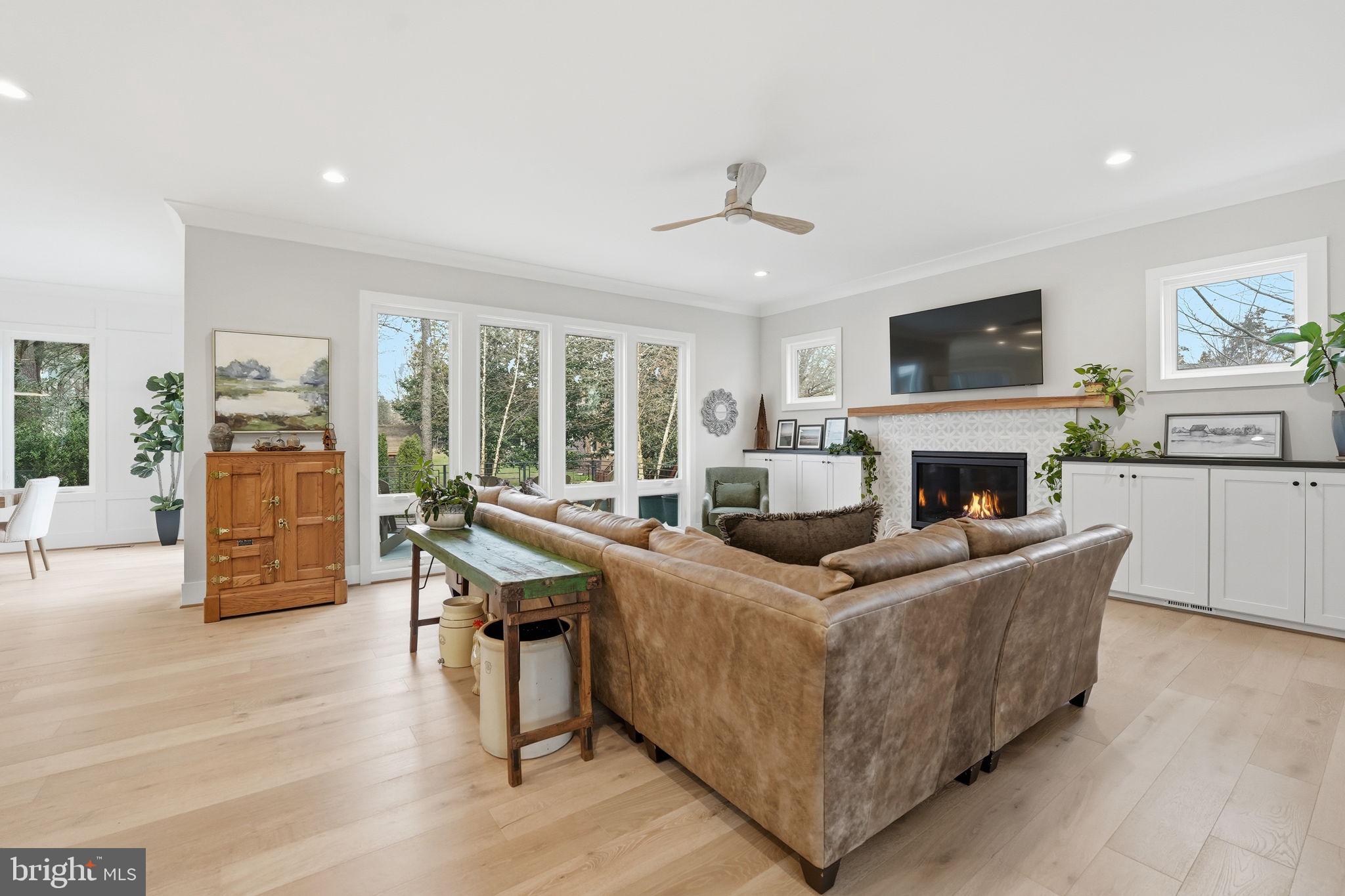 311 ALBRECHT CIRCLE SW