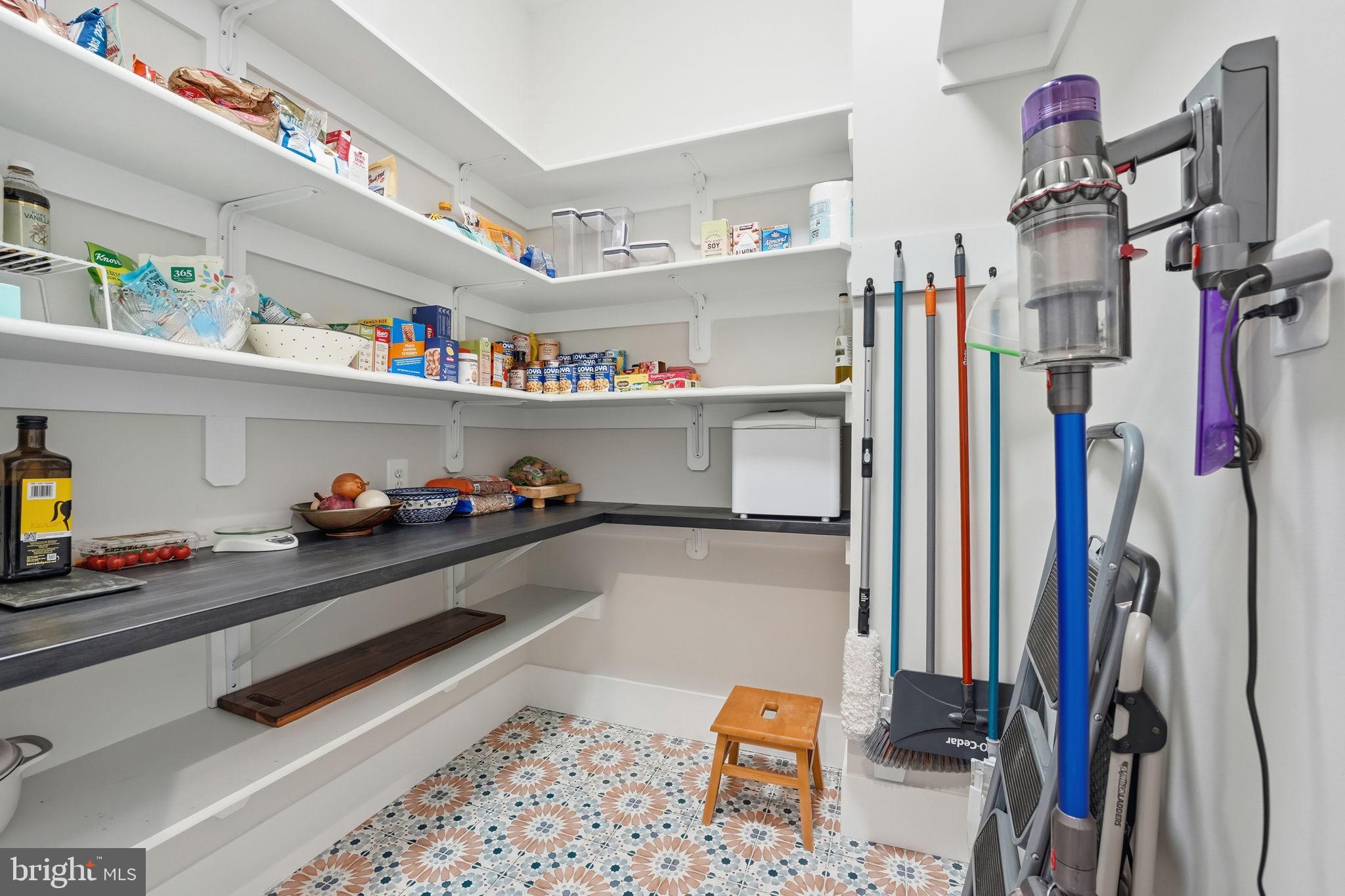 WINDOVER HEIGHTS - Residential