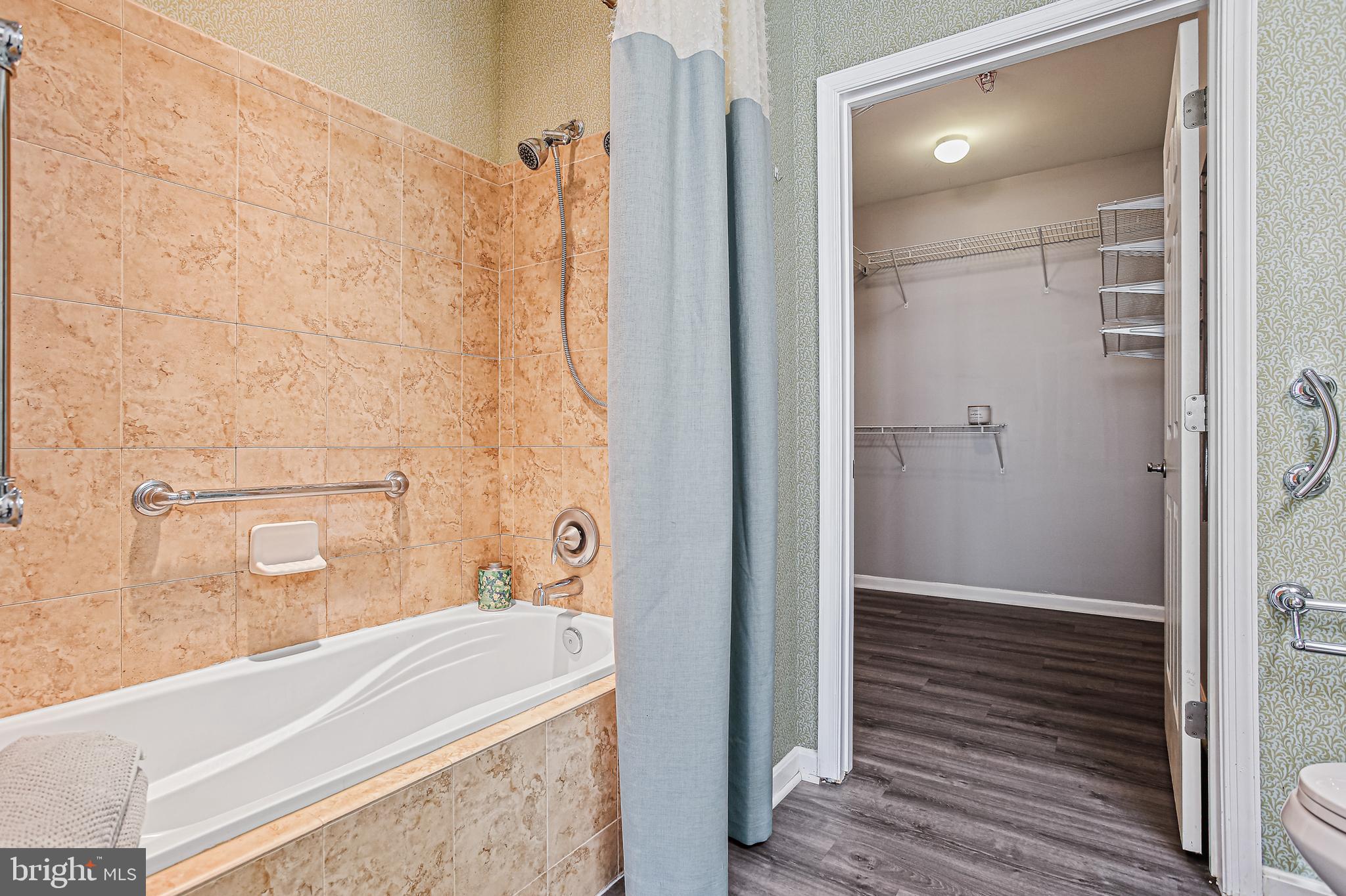 PEARMAN'S OVERLOOK - Residential