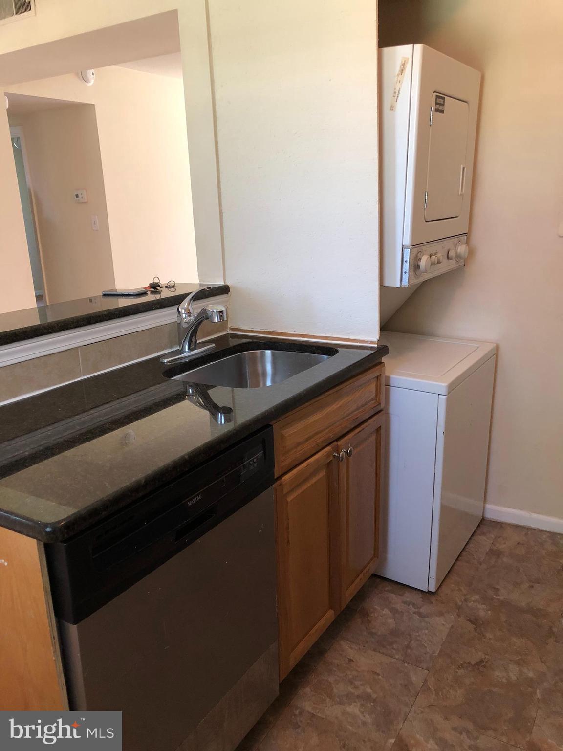 100 PARK BLVD 75B