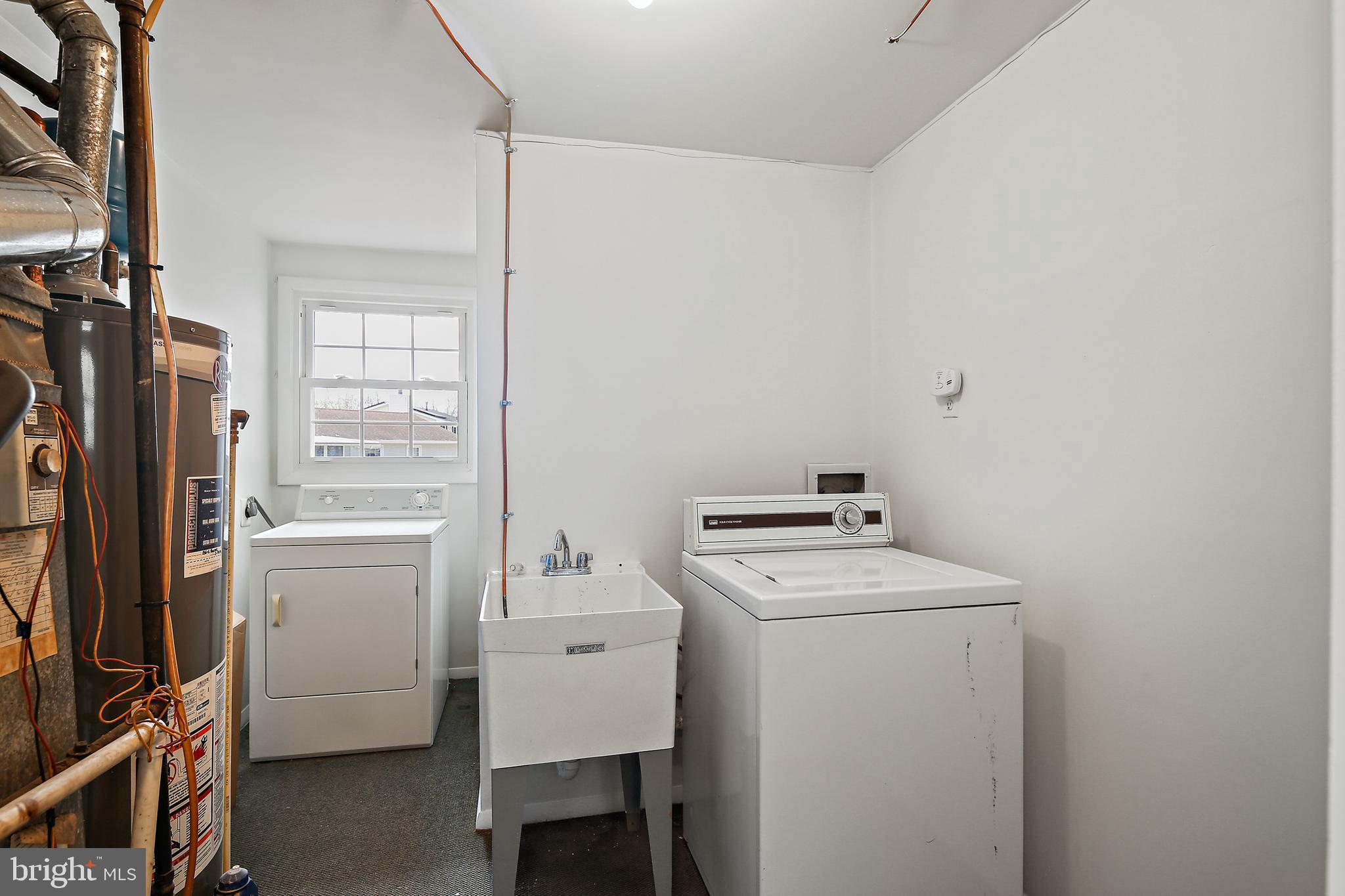 THE PROVINCES - Residential