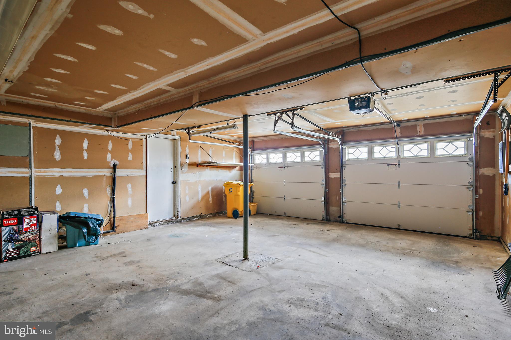 THE PROVINCES - Residential