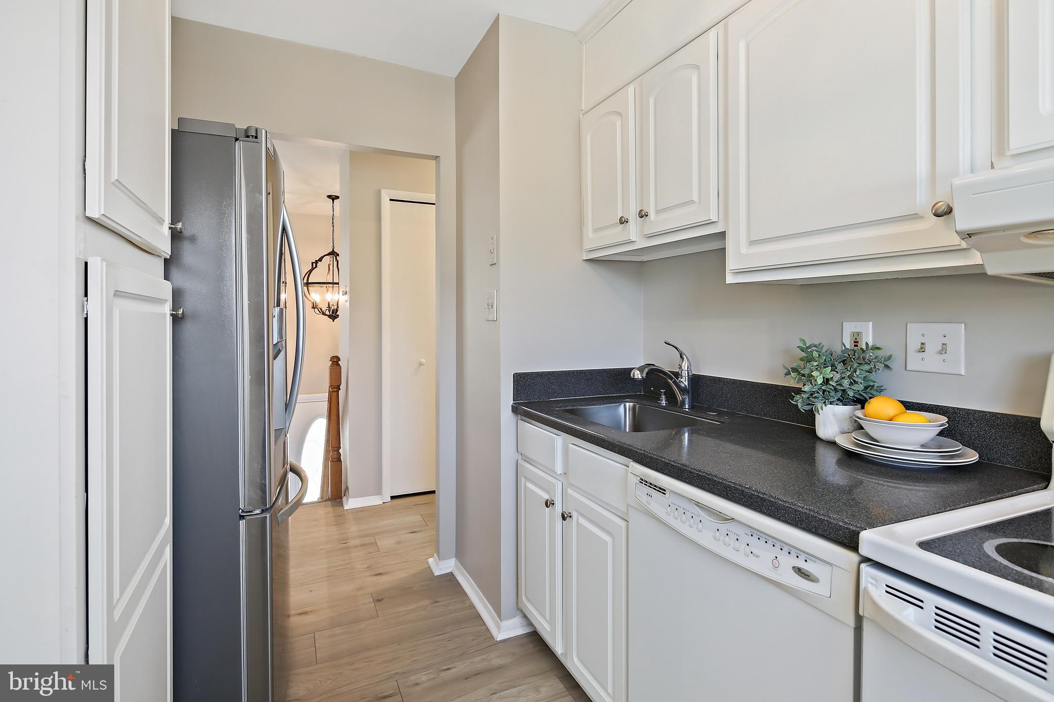 THE PROVINCES - Residential