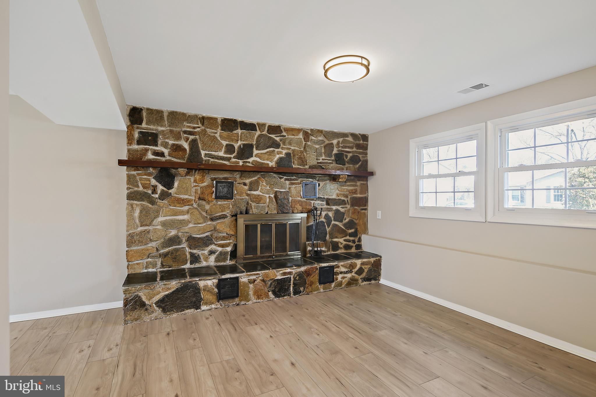 THE PROVINCES - Residential