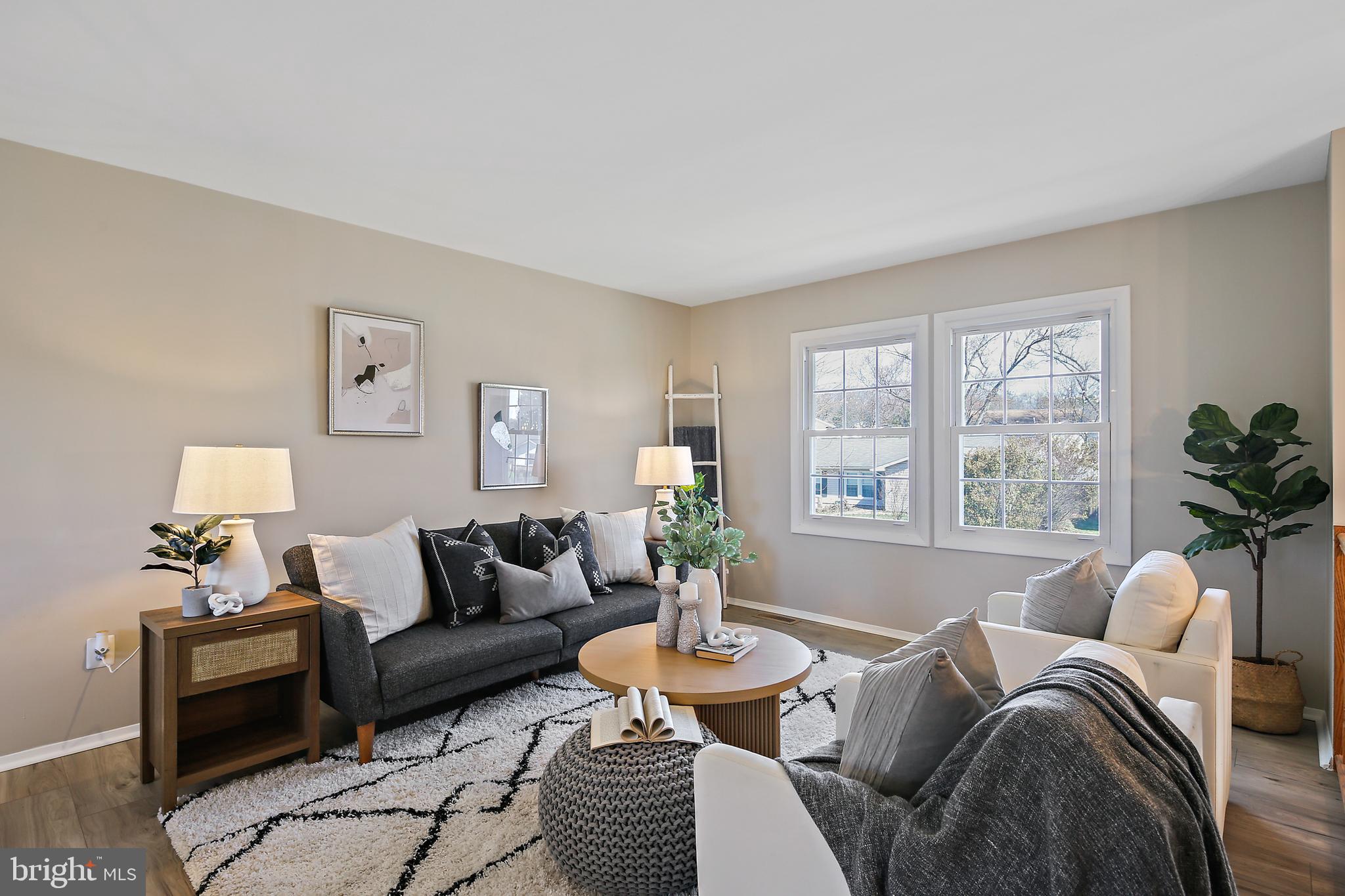 THE PROVINCES - Residential