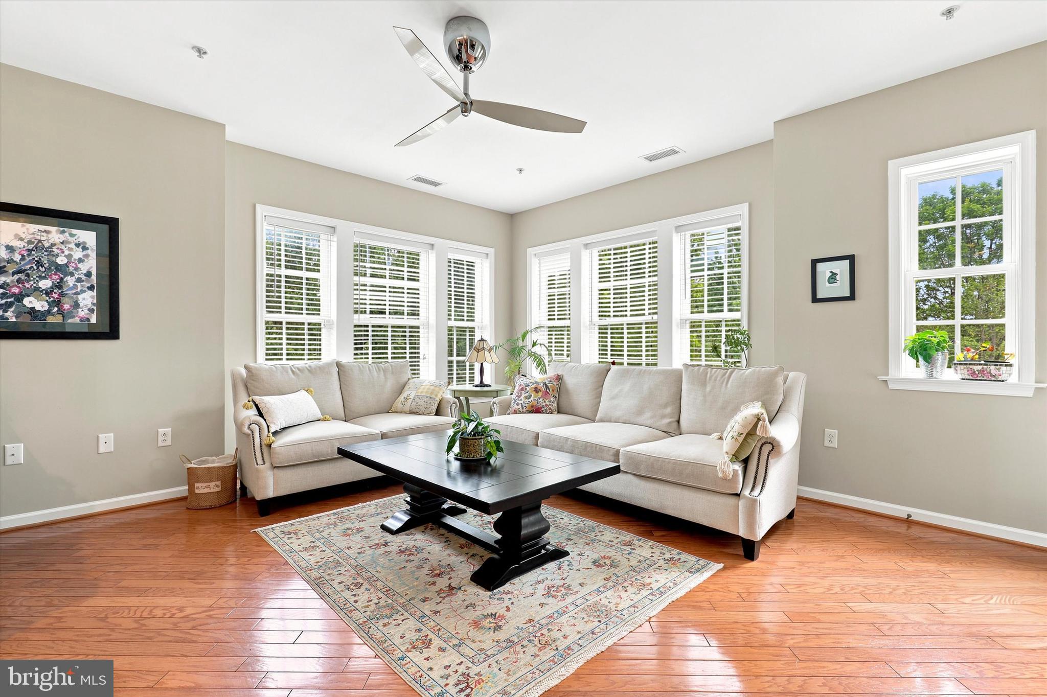 6107 LILAC COURT