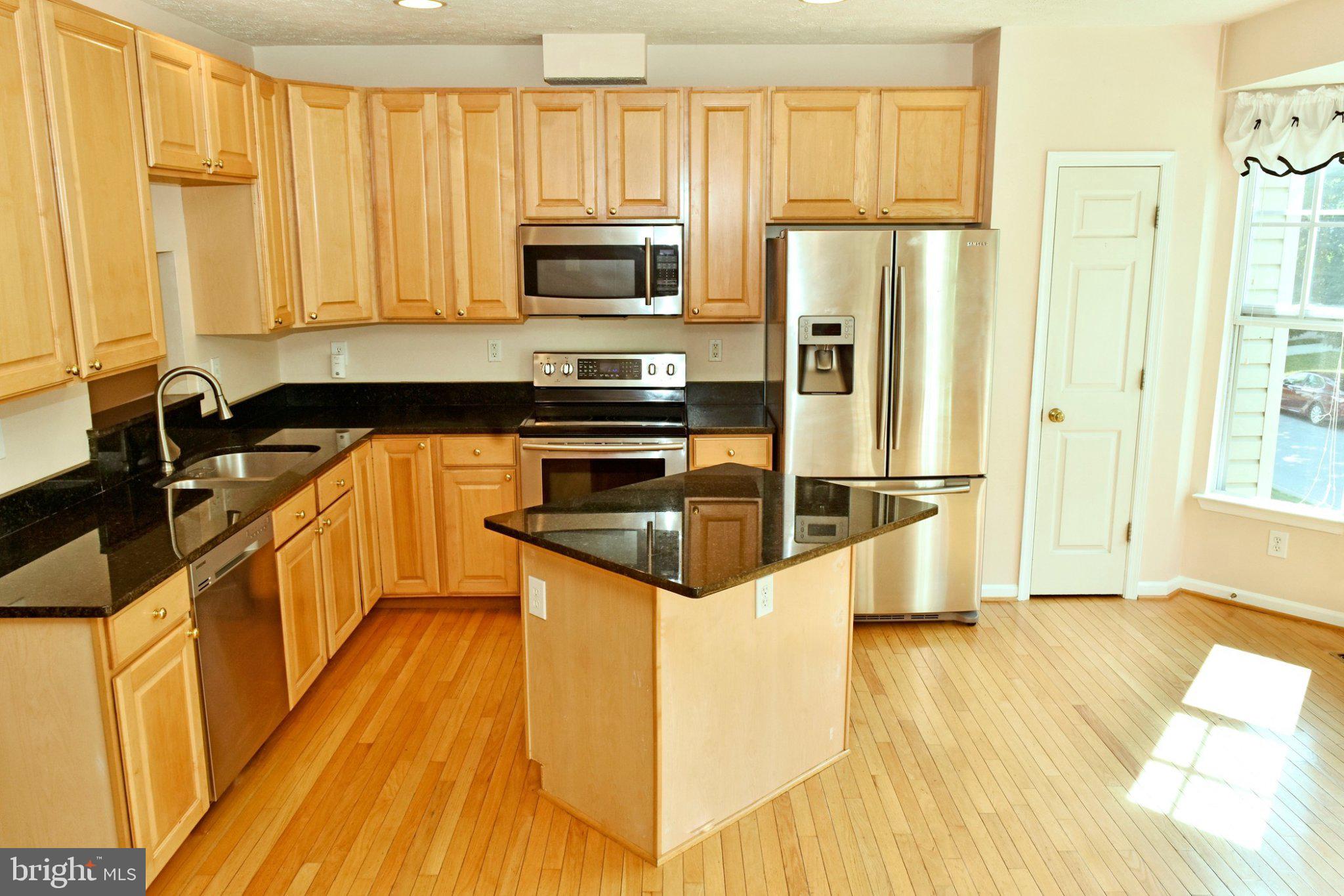 7005 CRADLEROCK FARM COURT