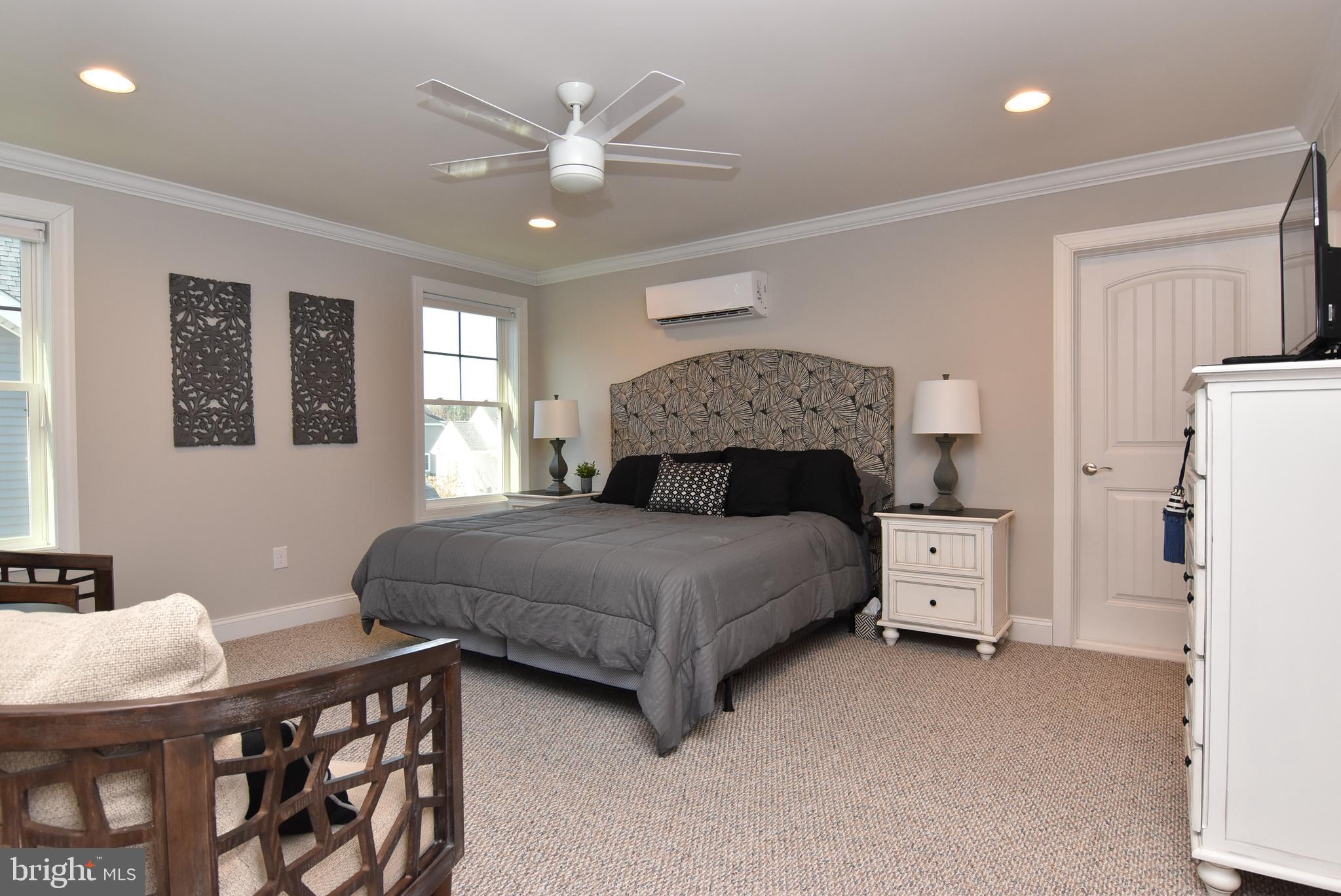 SAWGRASS AT WHITE OAK CREEK - Residential