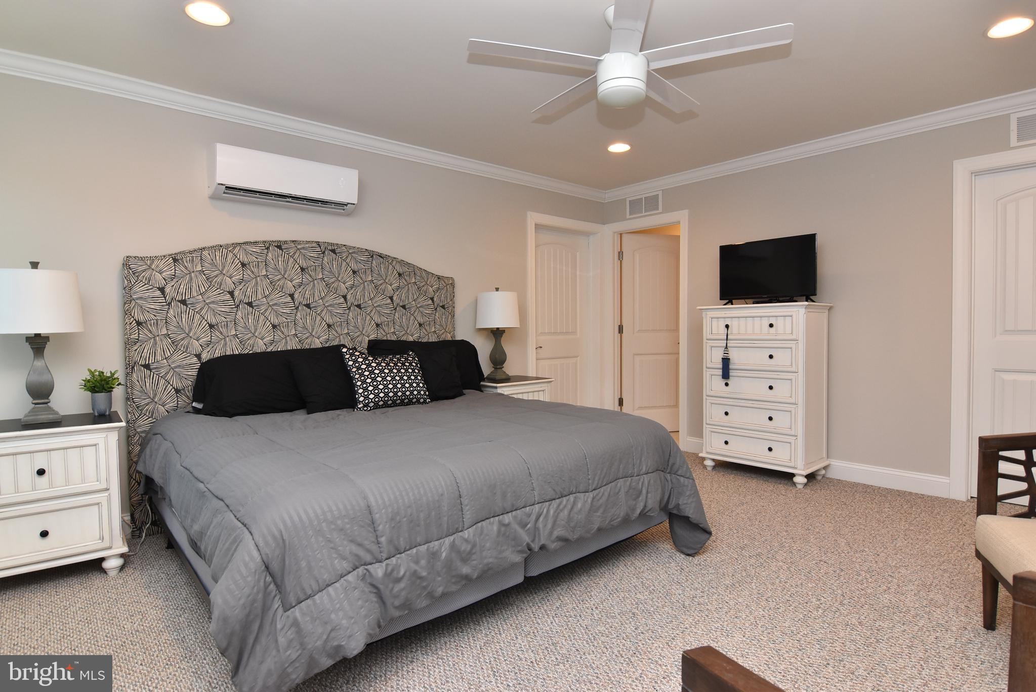 SAWGRASS AT WHITE OAK CREEK - Residential