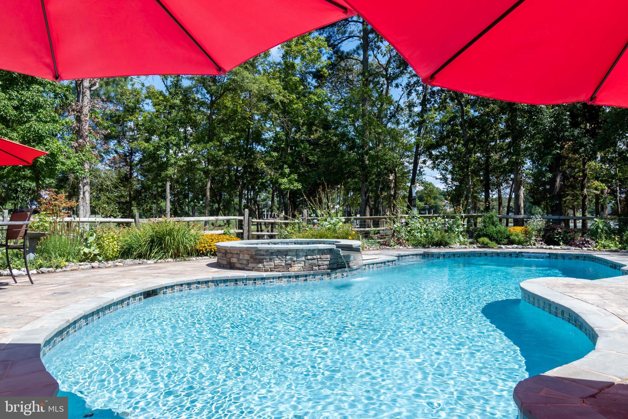 COVE CREEK CLUB - Residential