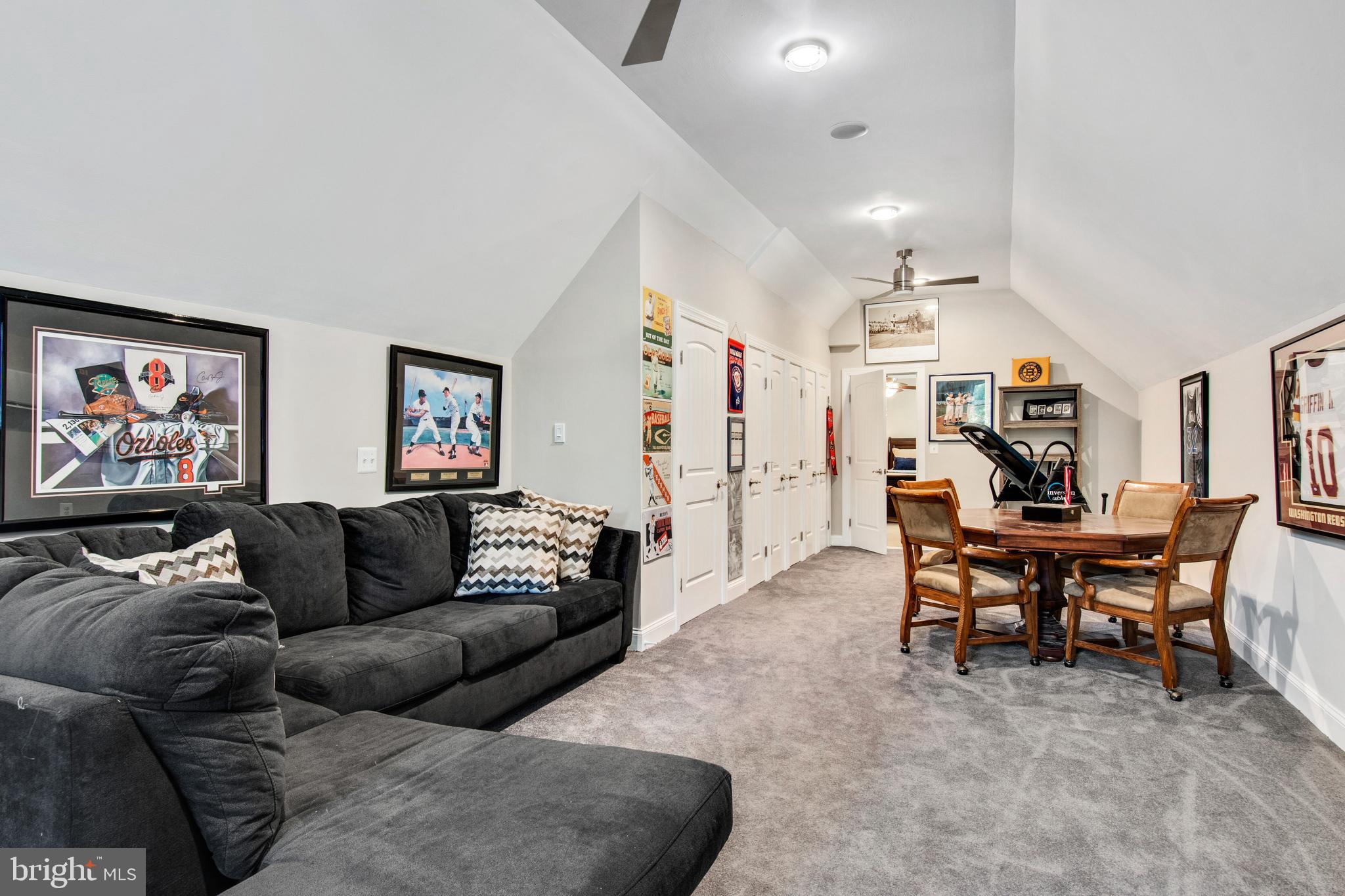 COVE CREEK CLUB - Residential